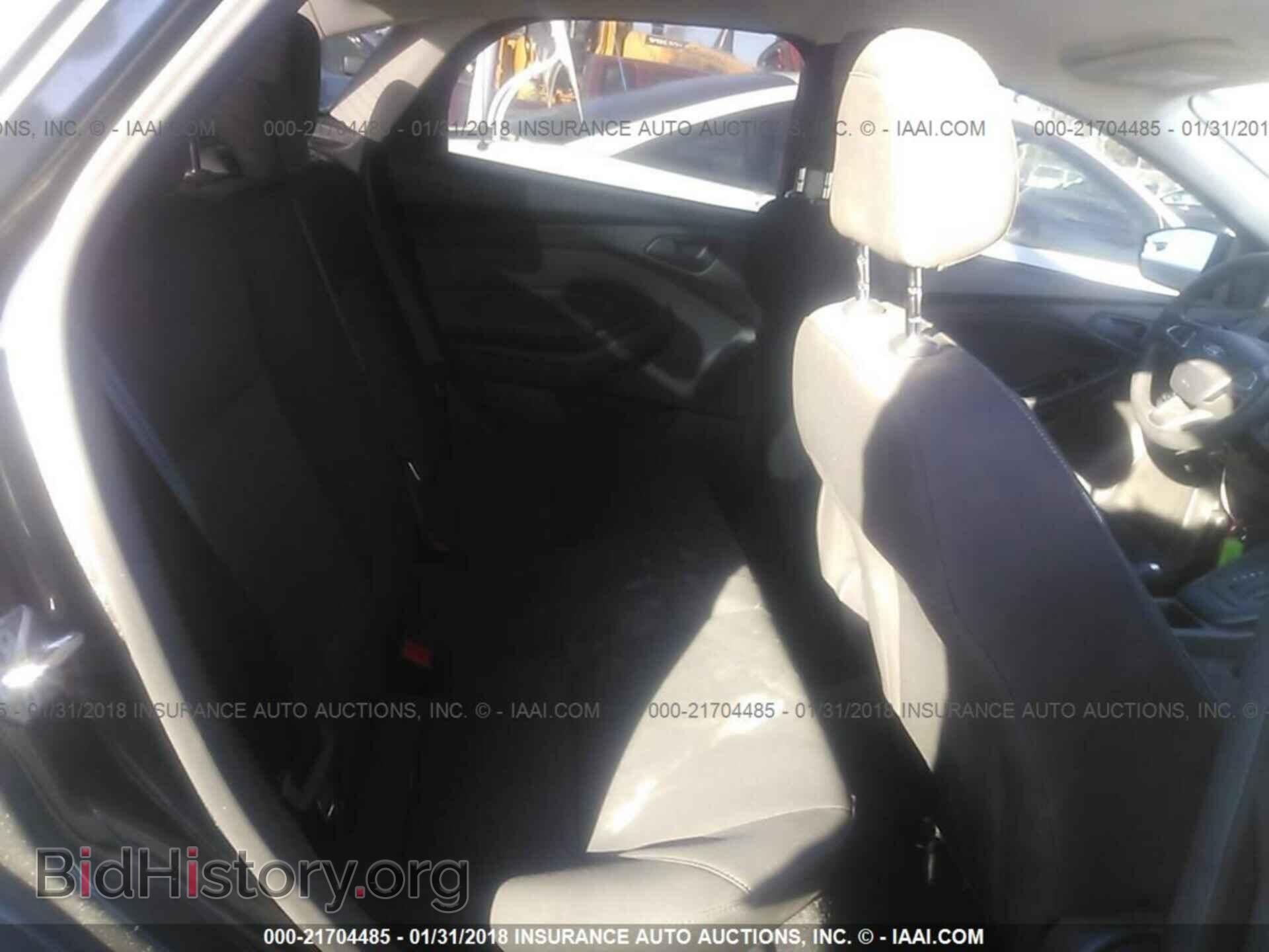 2015 Ford Focus - VIN: 1FADP3E21FL300409 - Photo 8