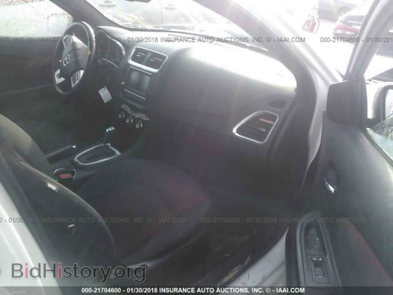 2011 Dodge AVENGER (VIN 1B3BD1FG3BN500216) — photo 5 of 10