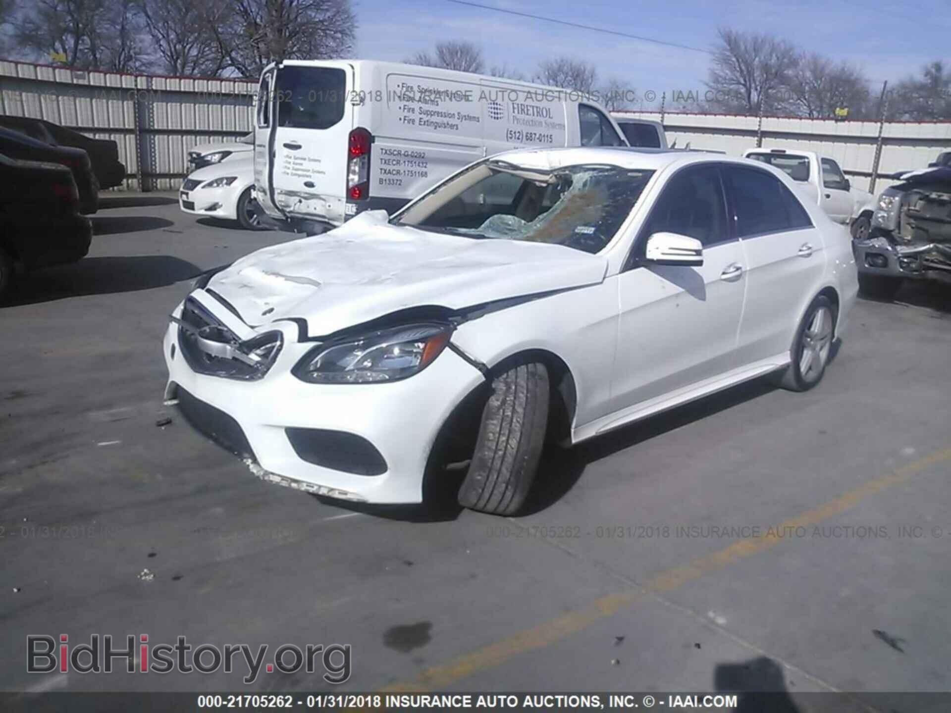 2014 Mercedes-benz E - VIN: WDDHF5KB1EA800570 - Photo 2