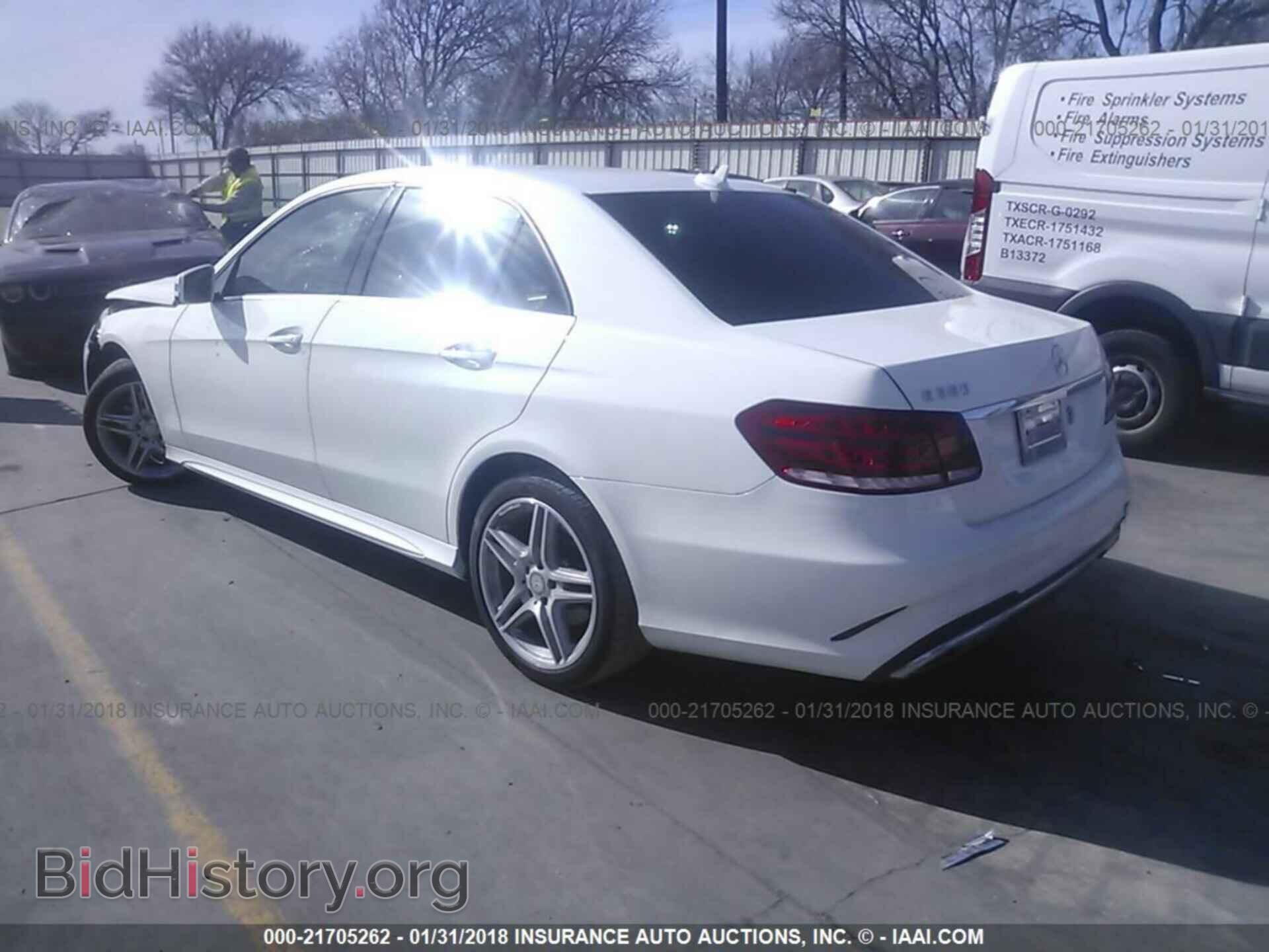 2014 Mercedes-benz E - VIN: WDDHF5KB1EA800570 - Photo 3