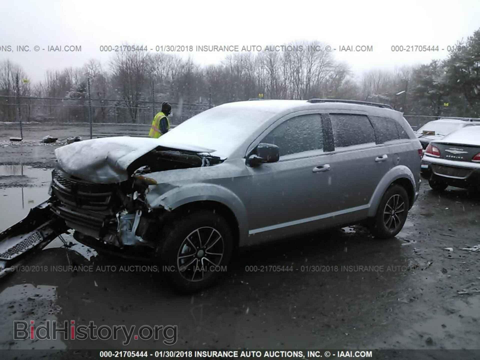 2017 Dodge Journey - VIN: 3C4PDCAB8HT691796 - Photo 2