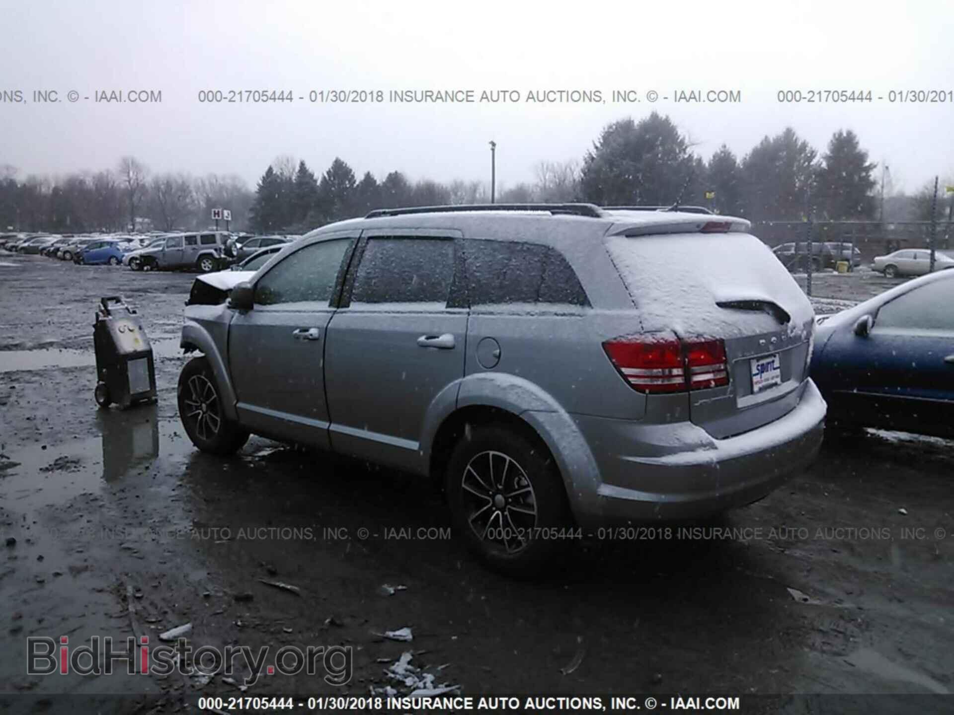 2017 Dodge Journey - VIN: 3C4PDCAB8HT691796 - Photo 3