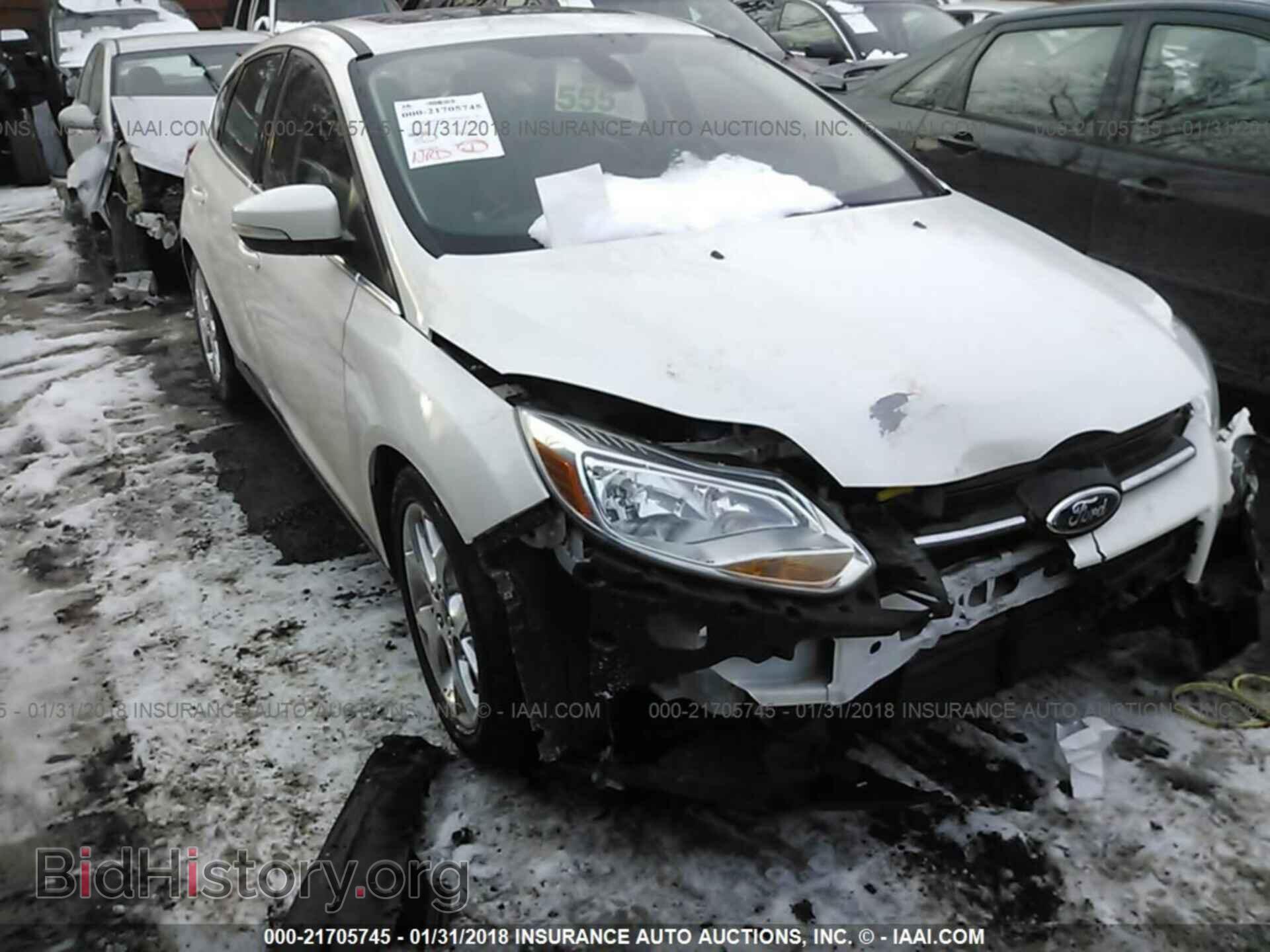 Фотография 1FAHP3M23CL475663 - Ford Focus 2012