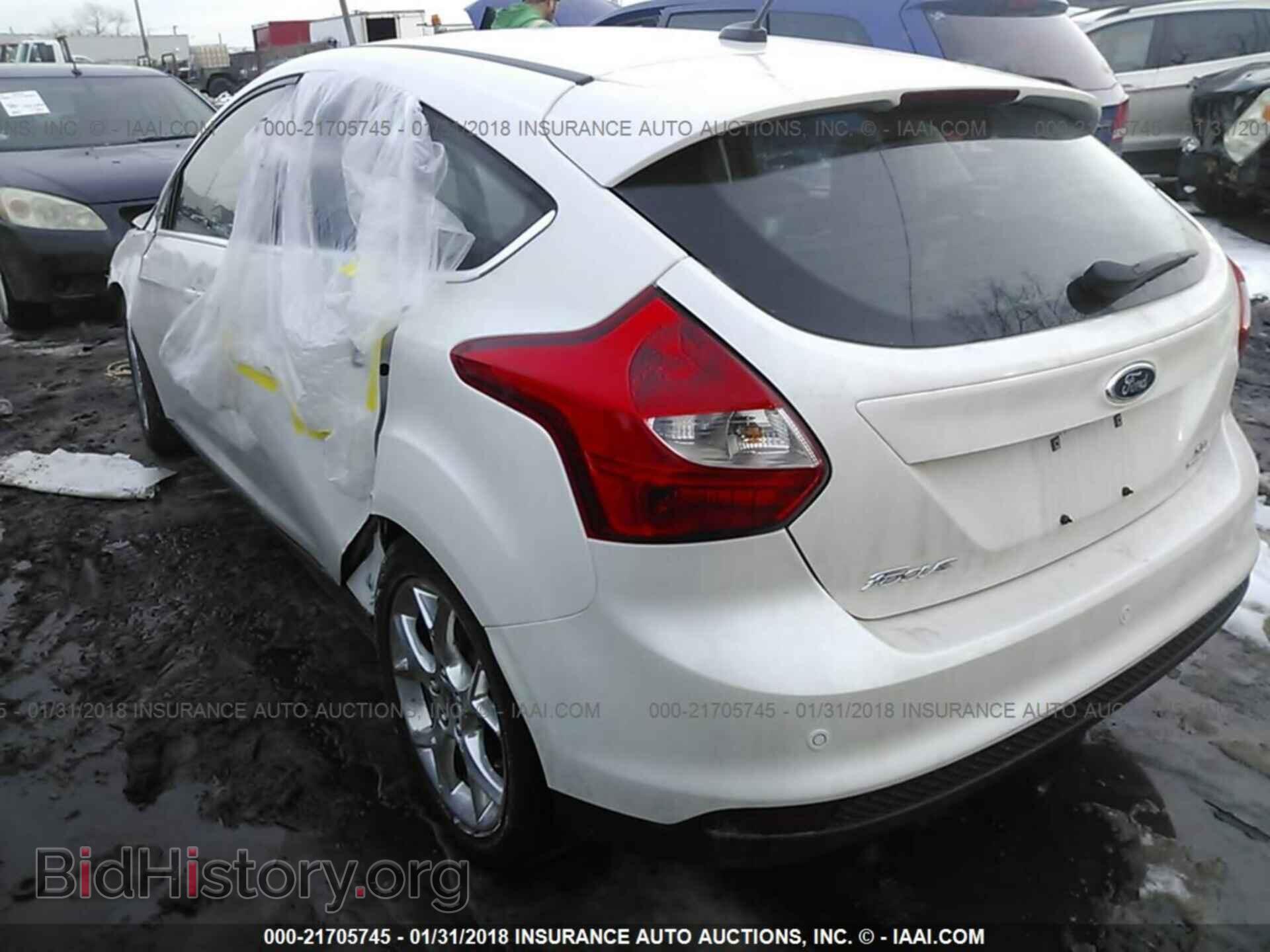 2012 Ford Focus - VIN: 1FAHP3M23CL475663 - Photo 3
