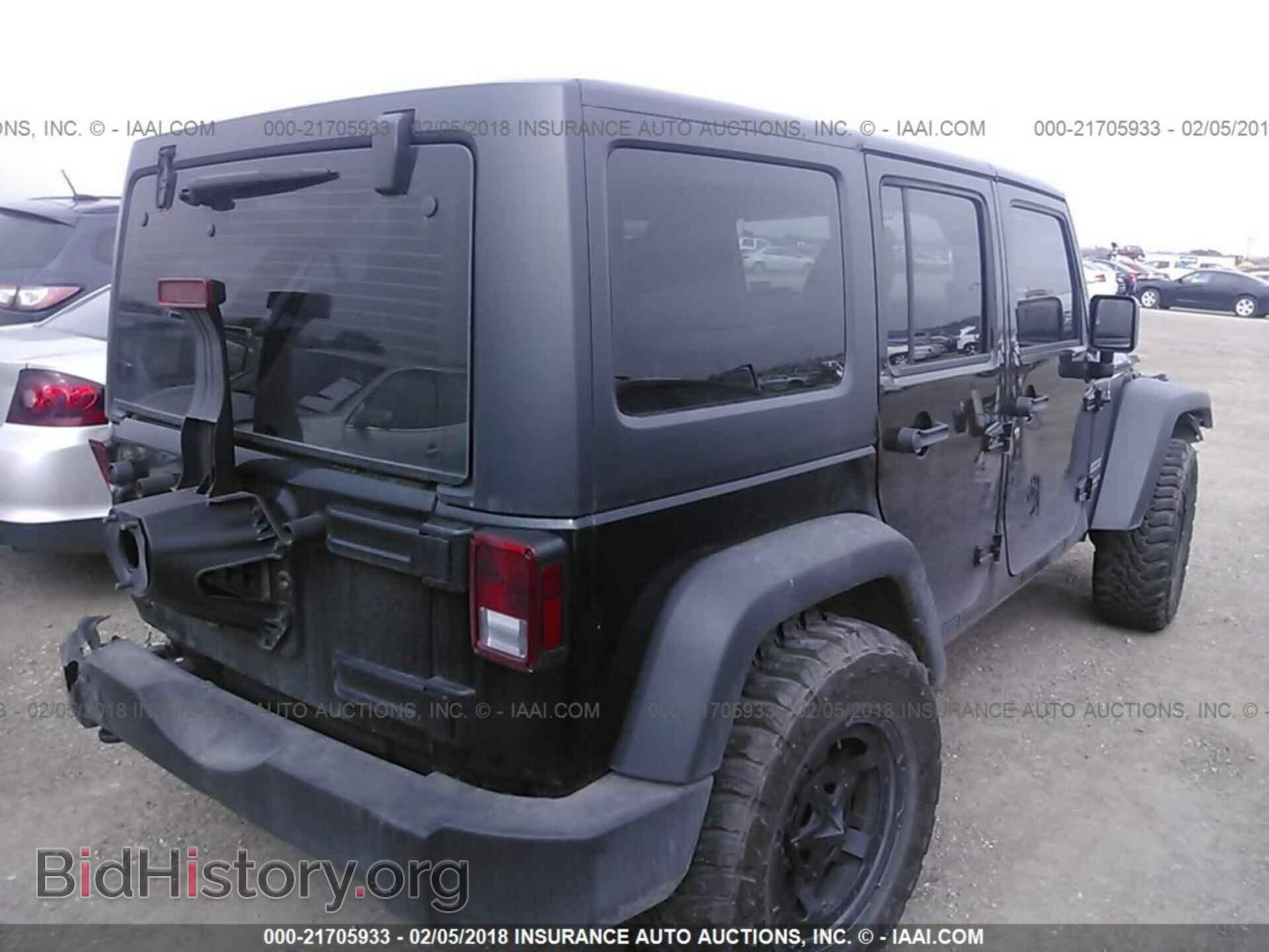 2017 Jeep Wrangler - VIN: 1C4BJWDG7HL558065 - Фото 4