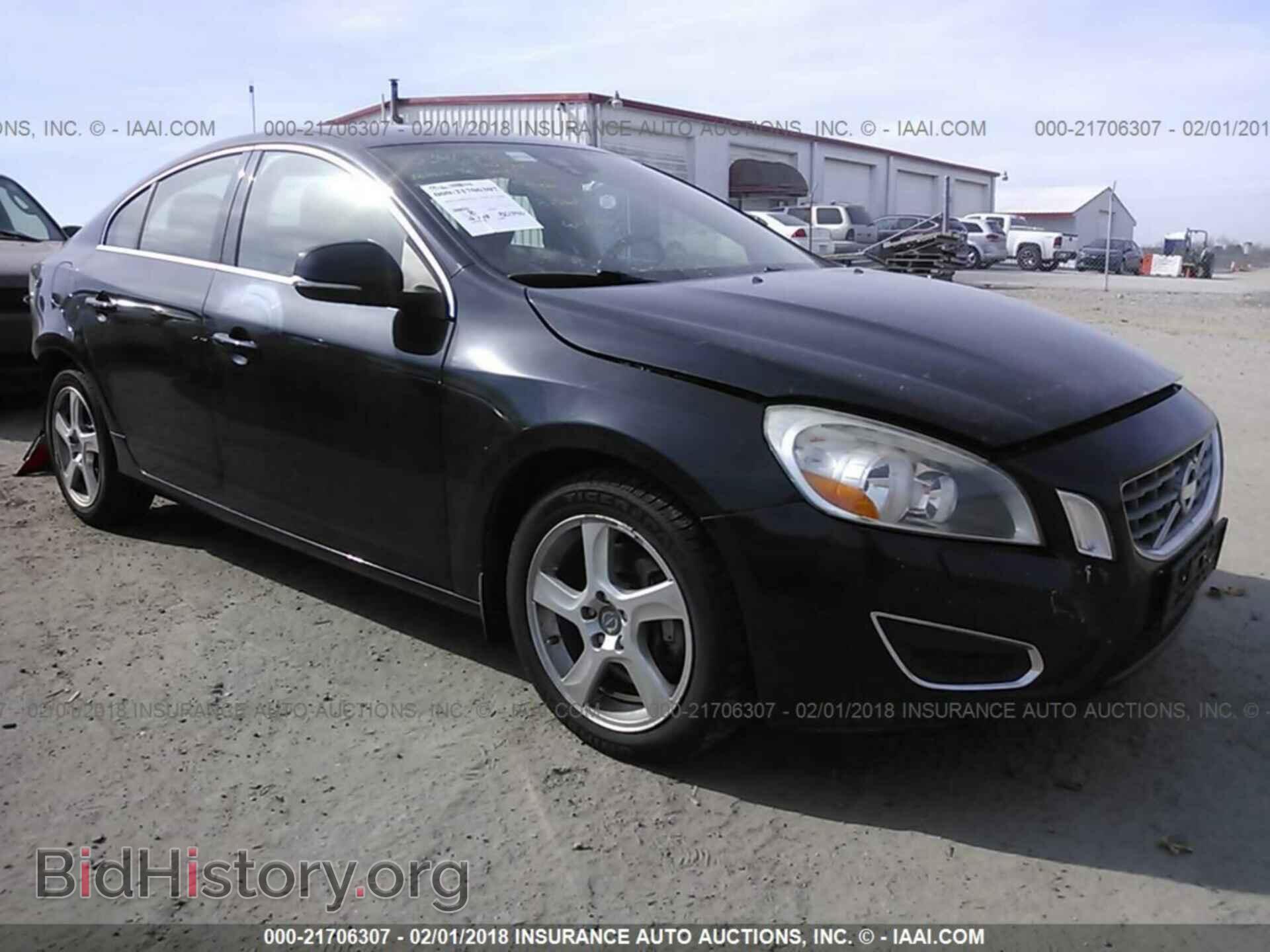 Фотография YV1622FS2C2107465 - Volvo S60 2012