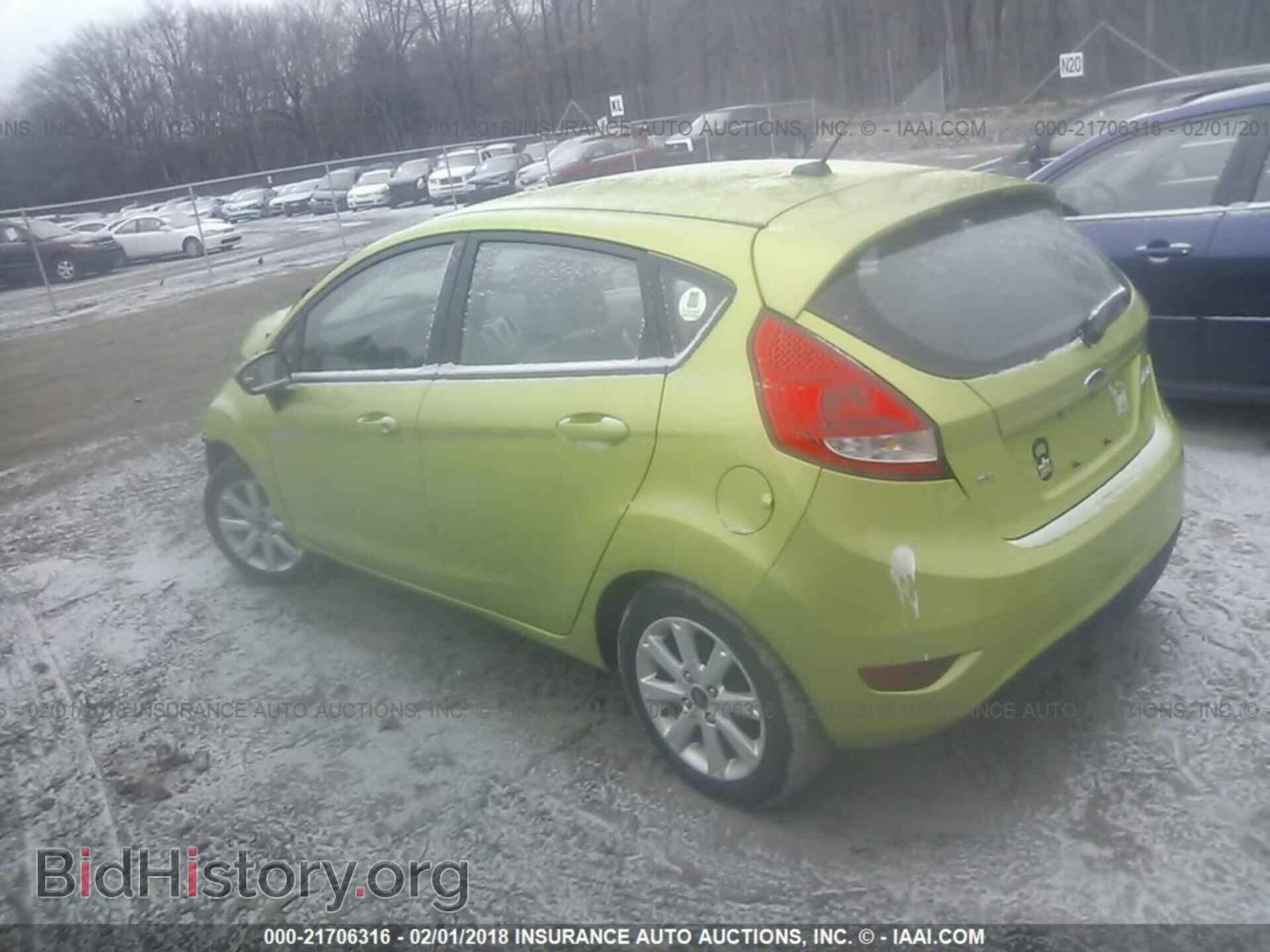 2011 Ford Fiesta - VIN: 3FADP4EJ3BM159302 - Photo 3