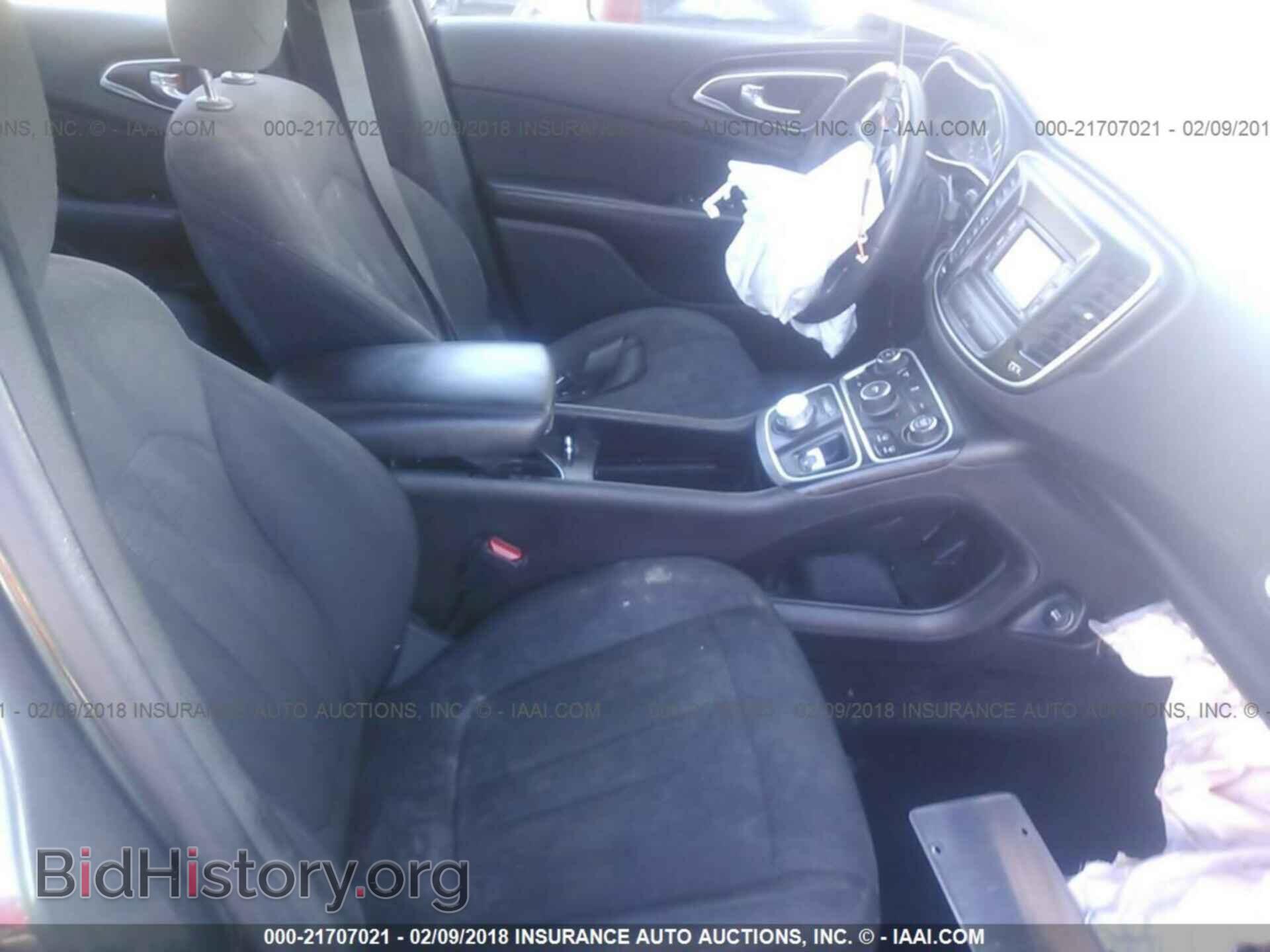2015 Chrysler 200 - VIN: 1C3CCCAB5FN674702 - Фото 5