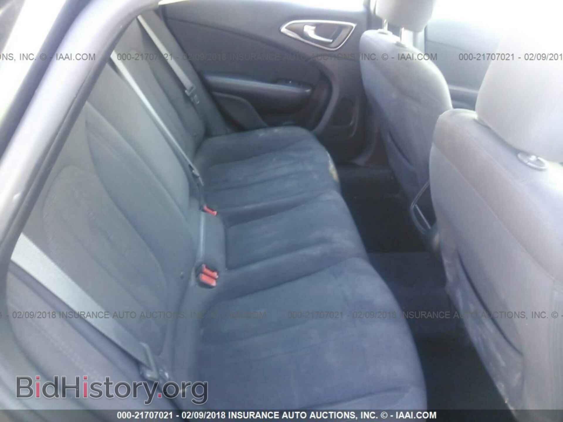 2015 Chrysler 200 - VIN: 1C3CCCAB5FN674702 - Фото 8