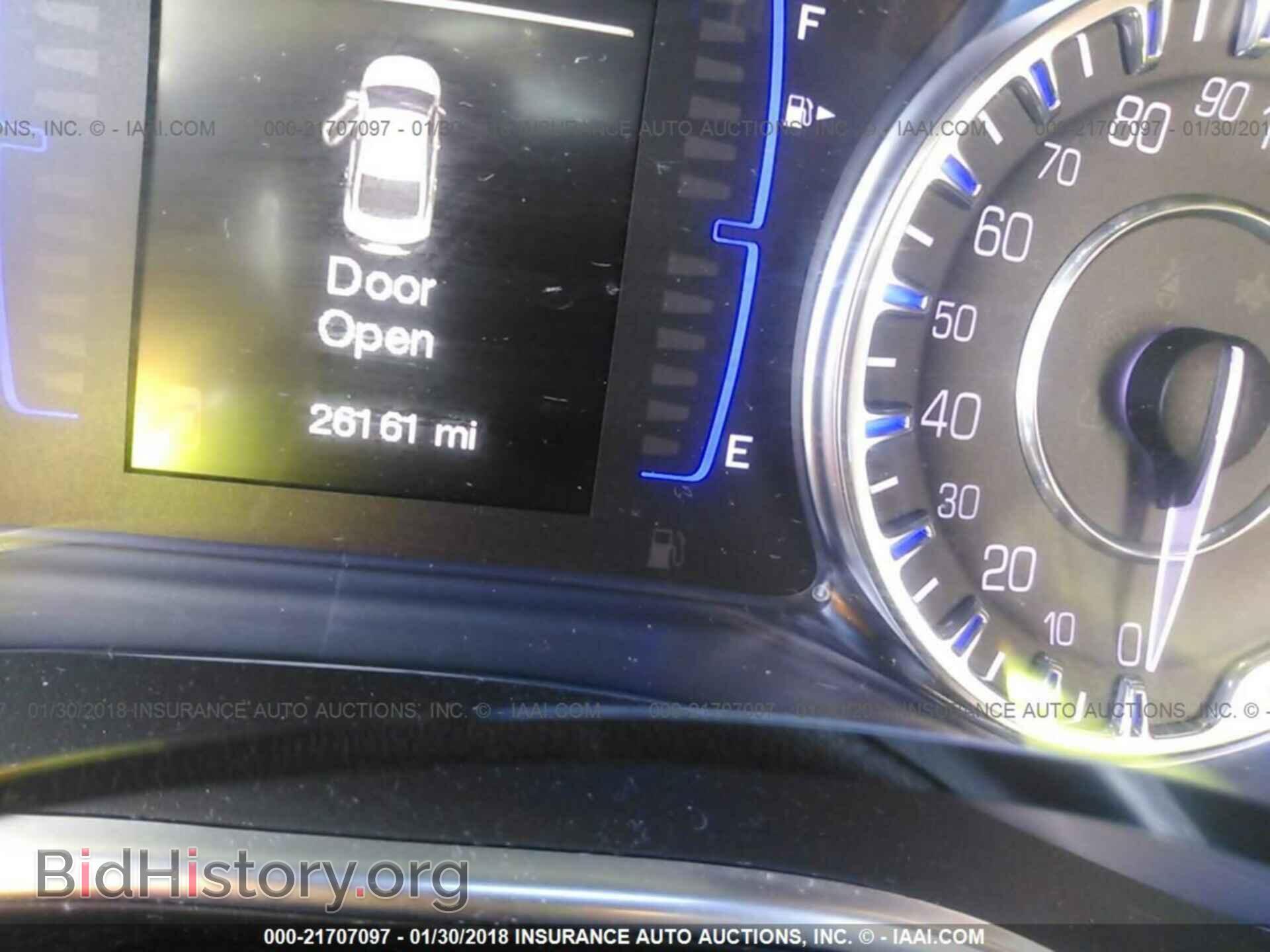 2015 Chrysler 200 - VIN: 1C3CCCAG8FN756757 - Photo 7