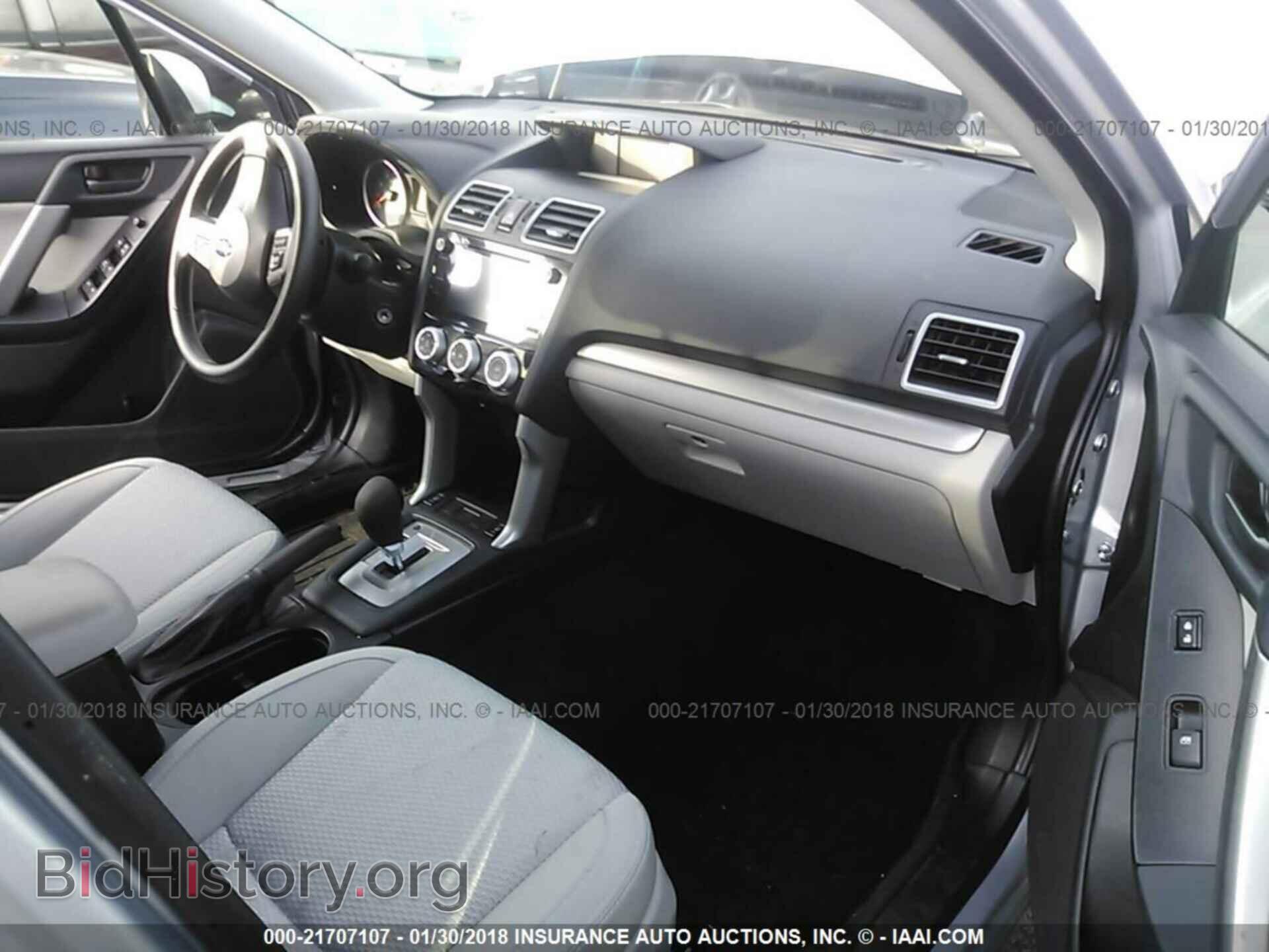 2016 Subaru Forester - VIN: JF2SJADC9GH512840 - Photo 5