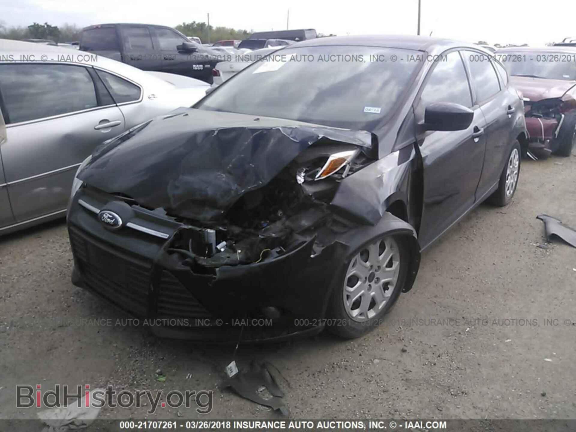 2012 Ford Focus - VIN: 1FAHP3K20CL449203 - Photo 2