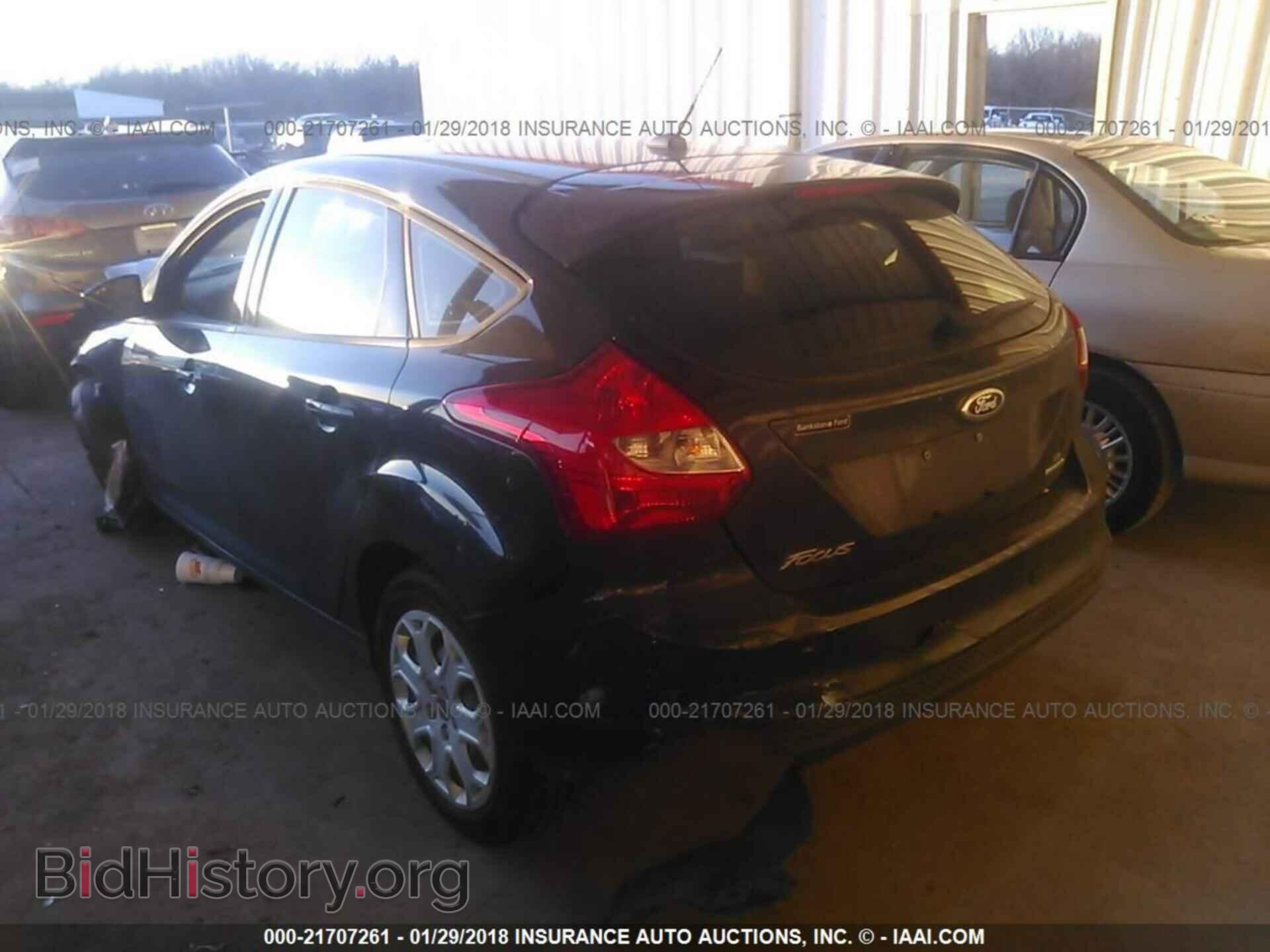 2012 Ford Focus - VIN: 1FAHP3K20CL449203 - Photo 3