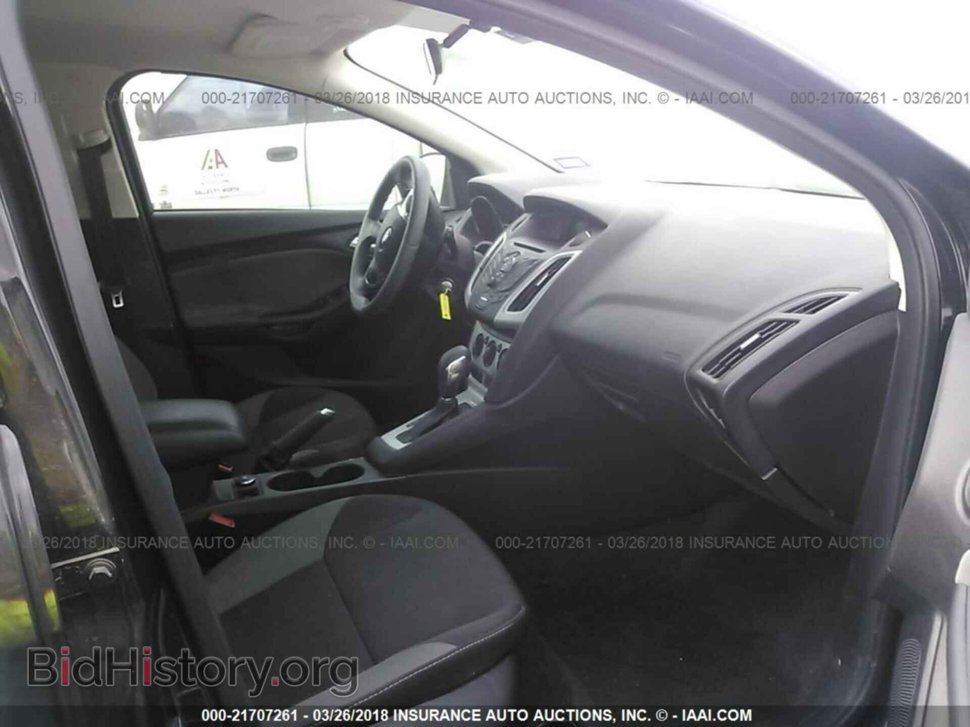 2012 Ford Focus - VIN: 1FAHP3K20CL449203 - Photo 5