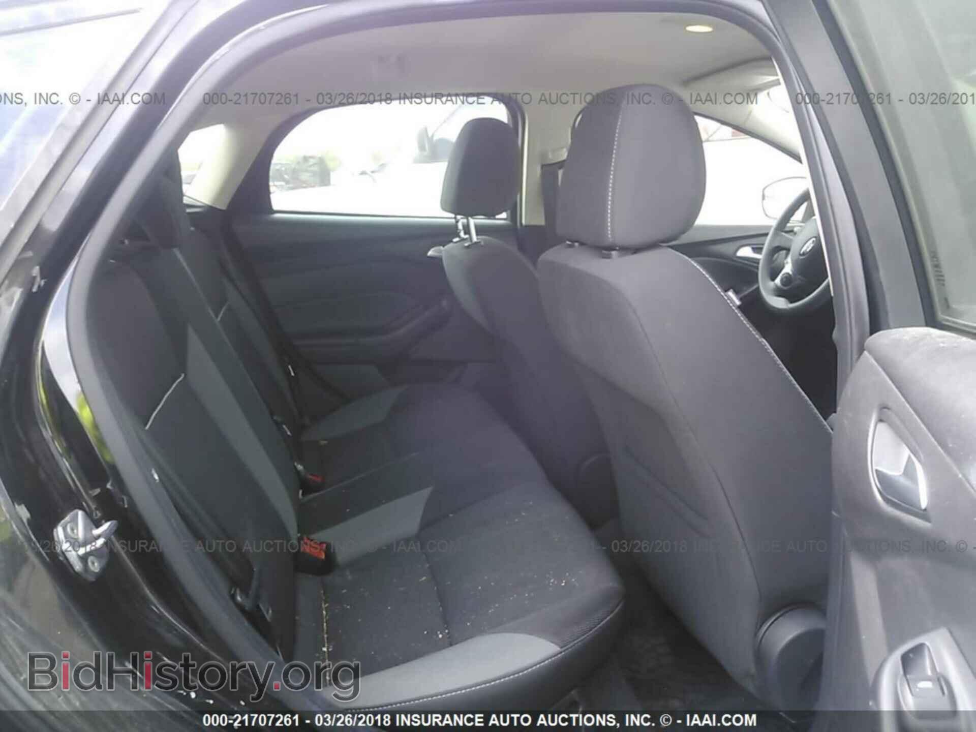 2012 Ford Focus - VIN: 1FAHP3K20CL449203 - Photo 8