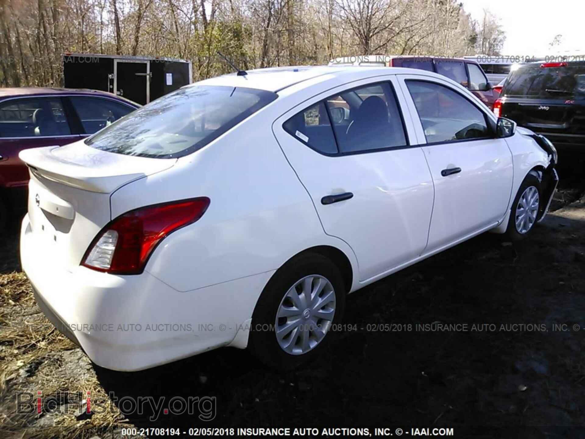 2017 Nissan Versa - VIN: 3N1CN7AP3HL832002 - Photo 4