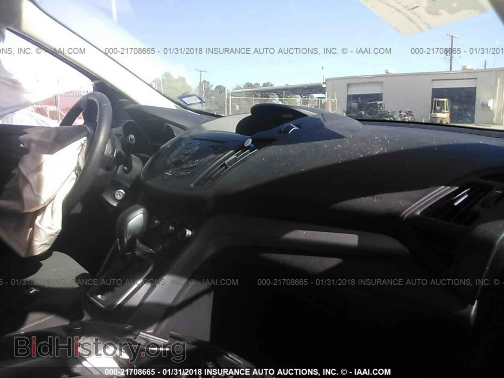 2014 Ford Escape - VIN: 1FMCU0GX2EUB61563 - Photo 5