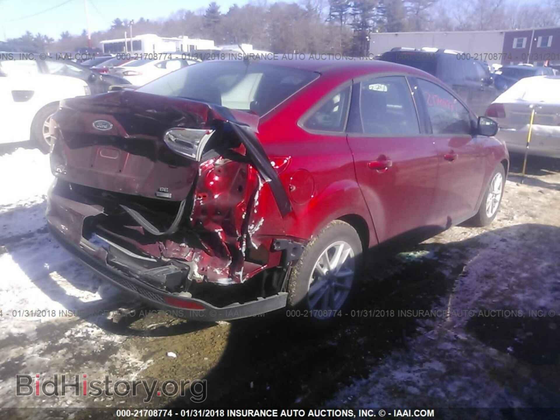 2017 Ford Focus - VIN: 1FADP3FE7HL250580 - Фото 4