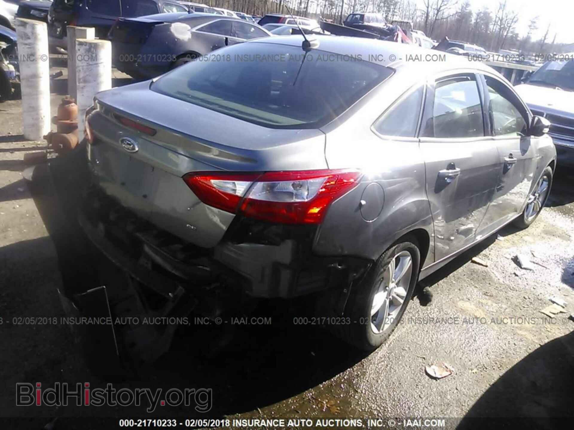 2013 Ford Focus - VIN: 1FADP3F23DL309530 - Photo 4