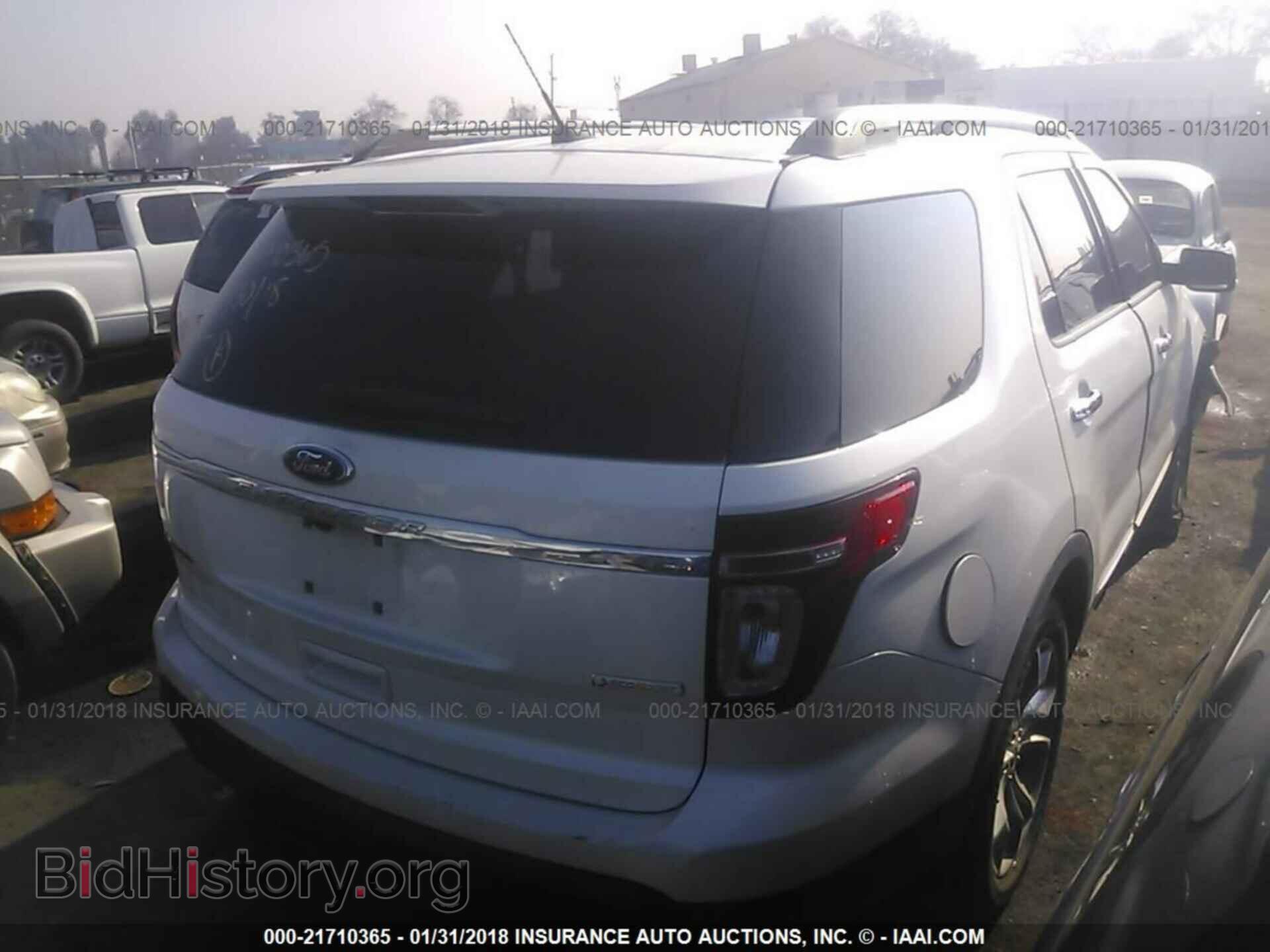 2015 Ford Explorer - VIN: 1FM5K7F92FGA96708 - Photo 4
