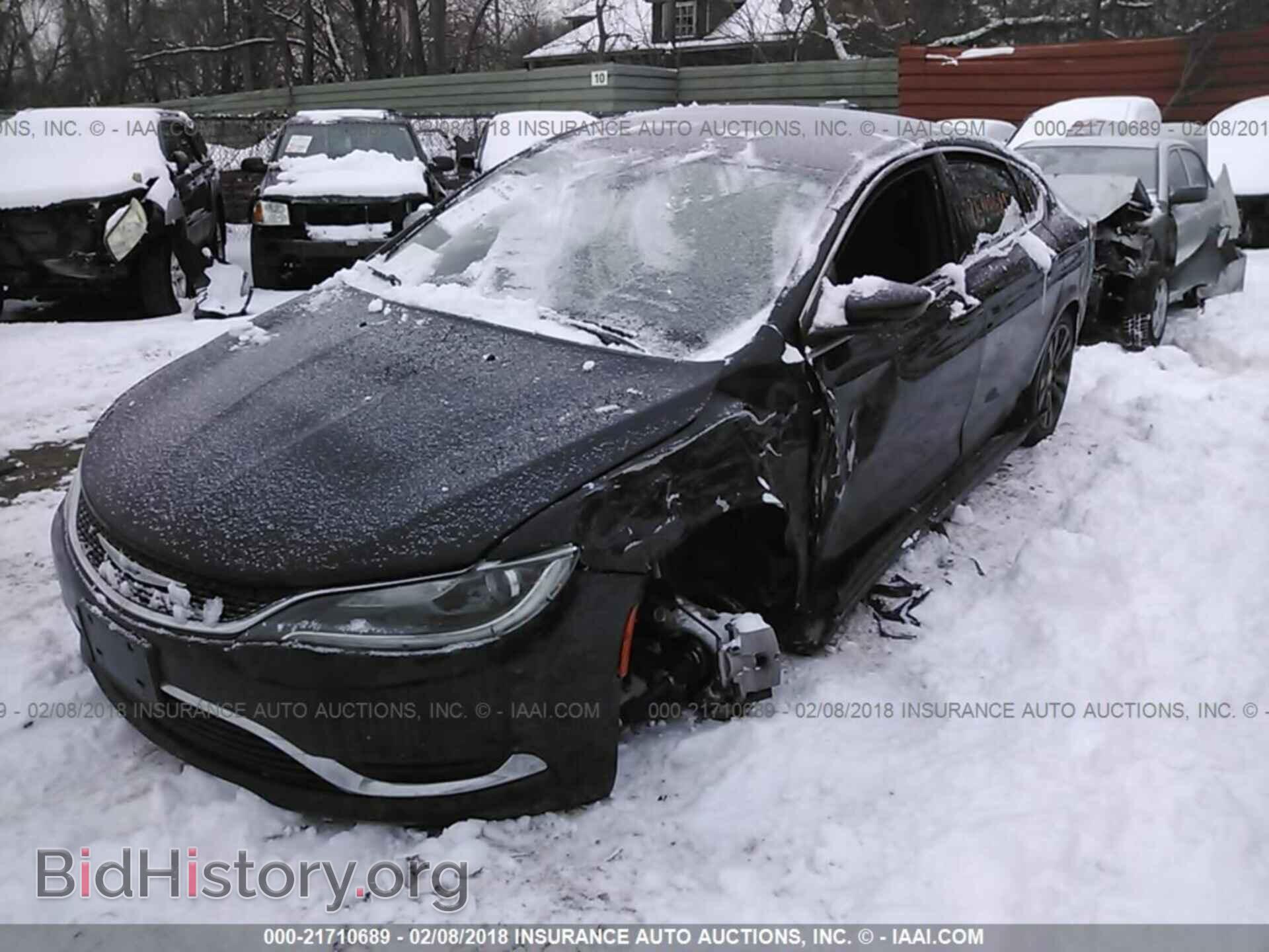 2015 Chrysler 200 - VIN: 1C3CCCAB0FN675059 - Photo 2