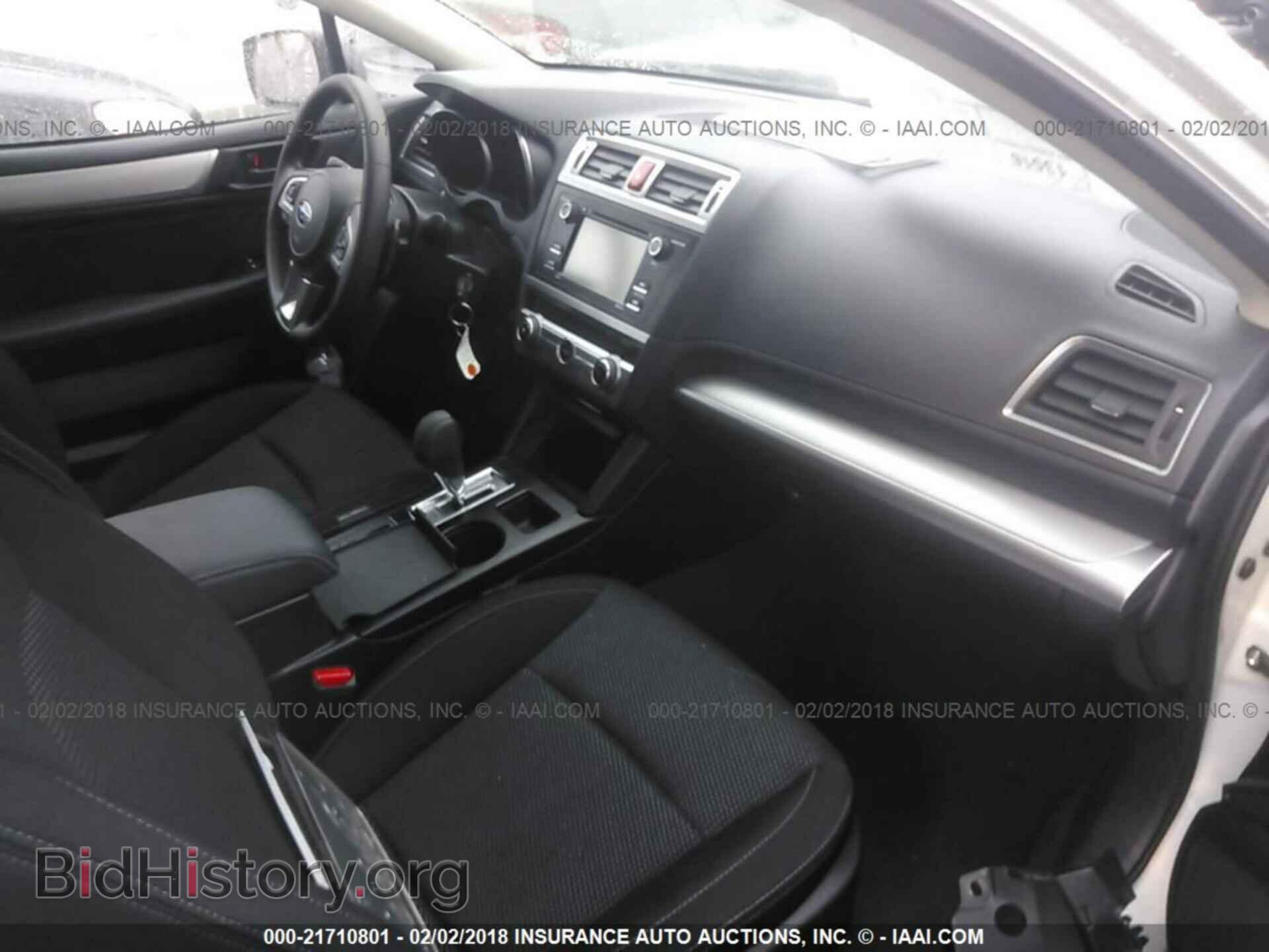 2017 Subaru Outback - VIN: 4S4BSAAC4H3374408 - Photo 5