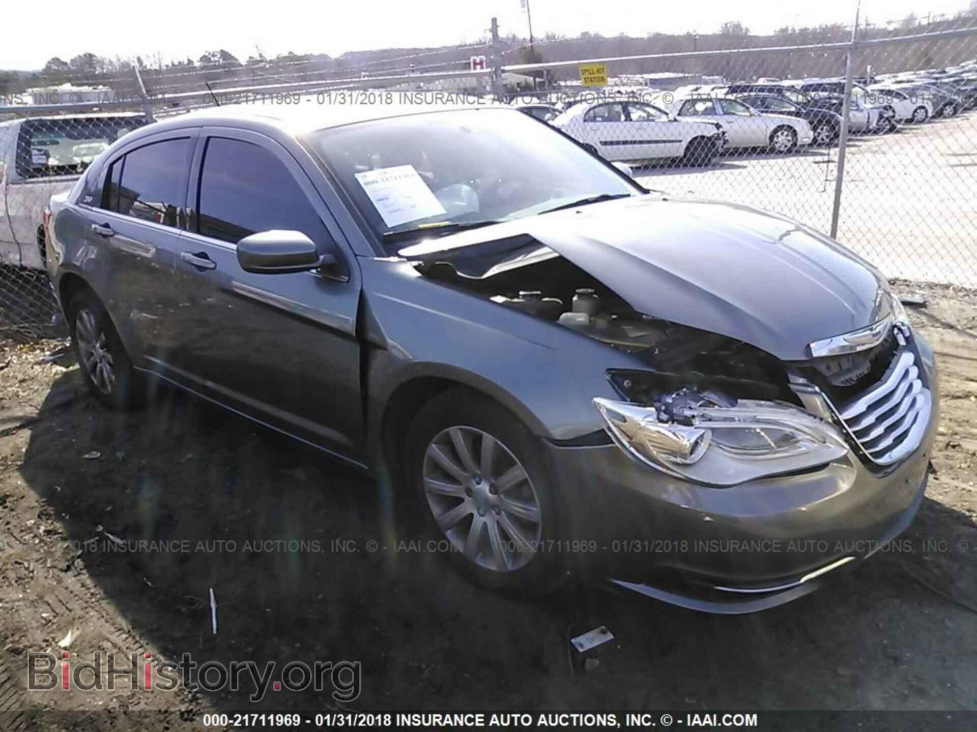 Photo 1C3CCBBB4DN614755 - Chrysler 200 2013