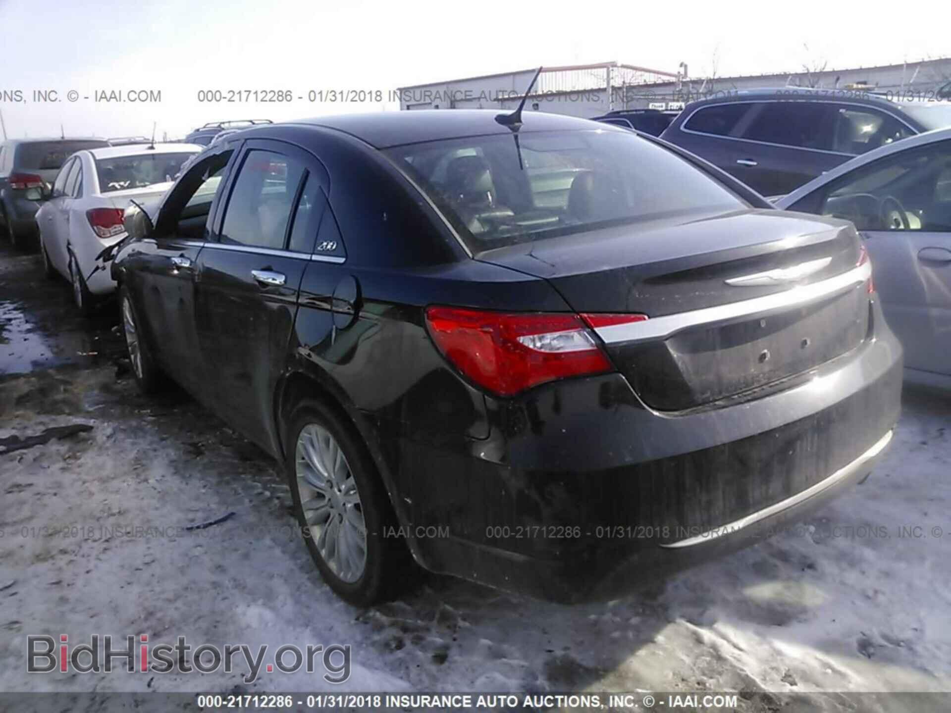 2011 Chrysler 200 - VIN: 1C3BC2FB6BN597170 - Фото 3