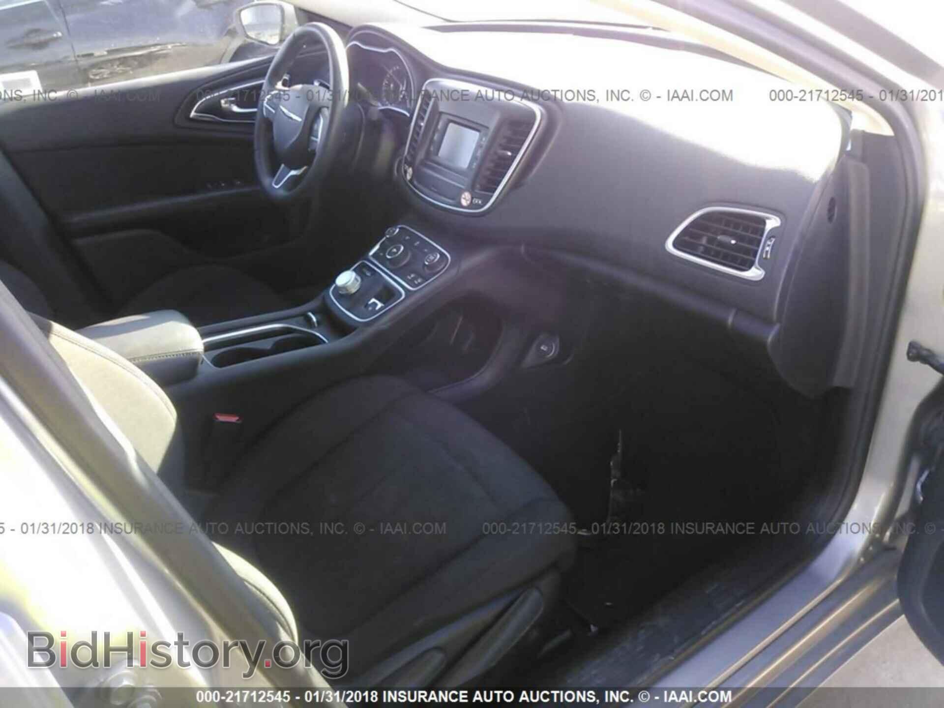 2016 Chrysler 200 - VIN: 1C3CCCAB8GN154012 - Photo 5