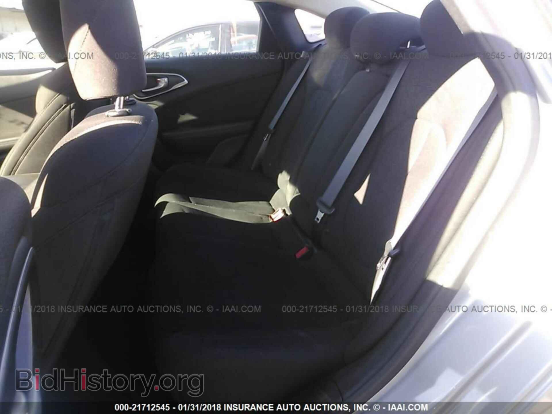 2016 Chrysler 200 - VIN: 1C3CCCAB8GN154012 - Photo 8