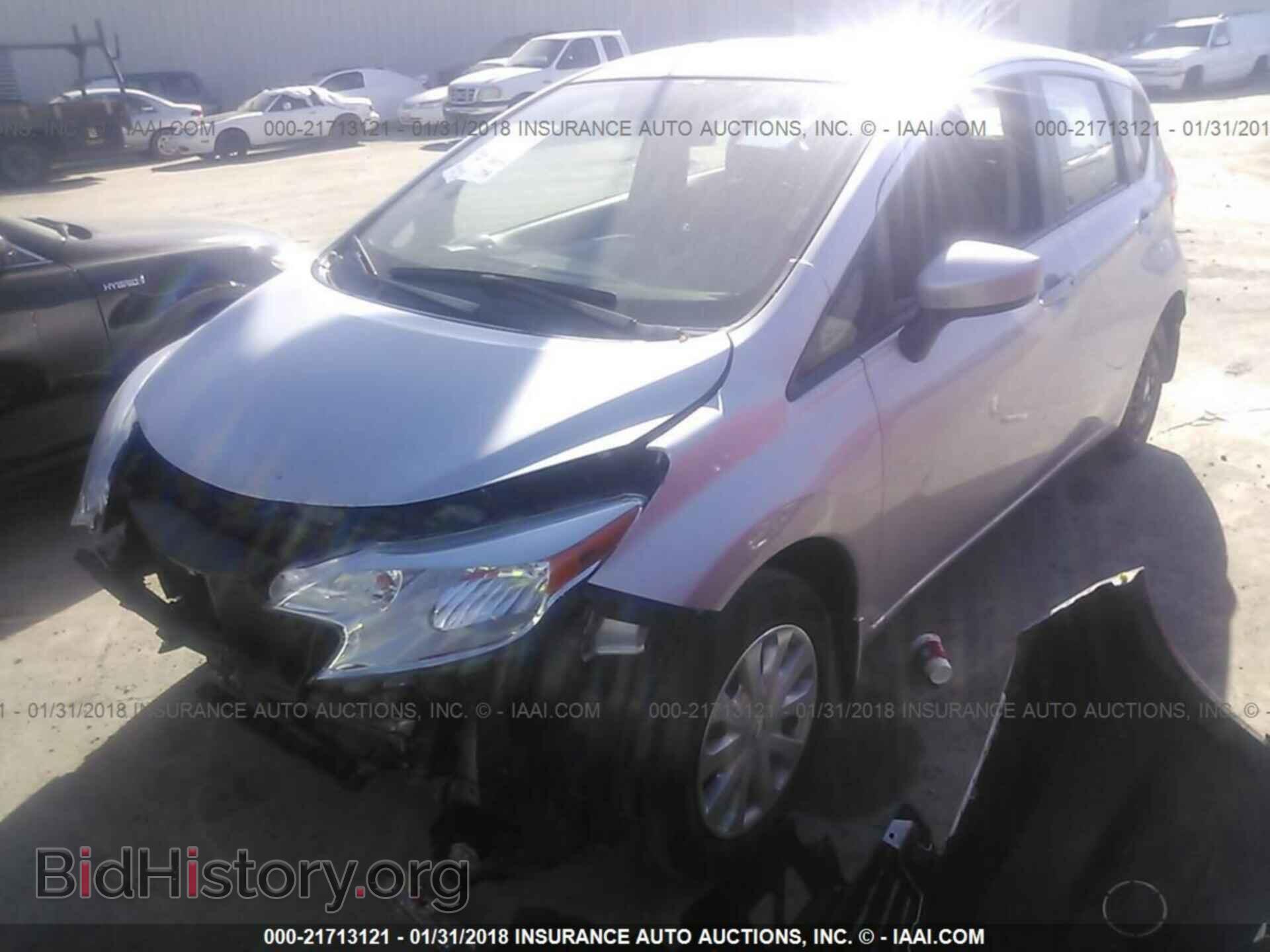 2016 Nissan Versa note - VIN: 3N1CE2CP4GL385923 - Фото 2