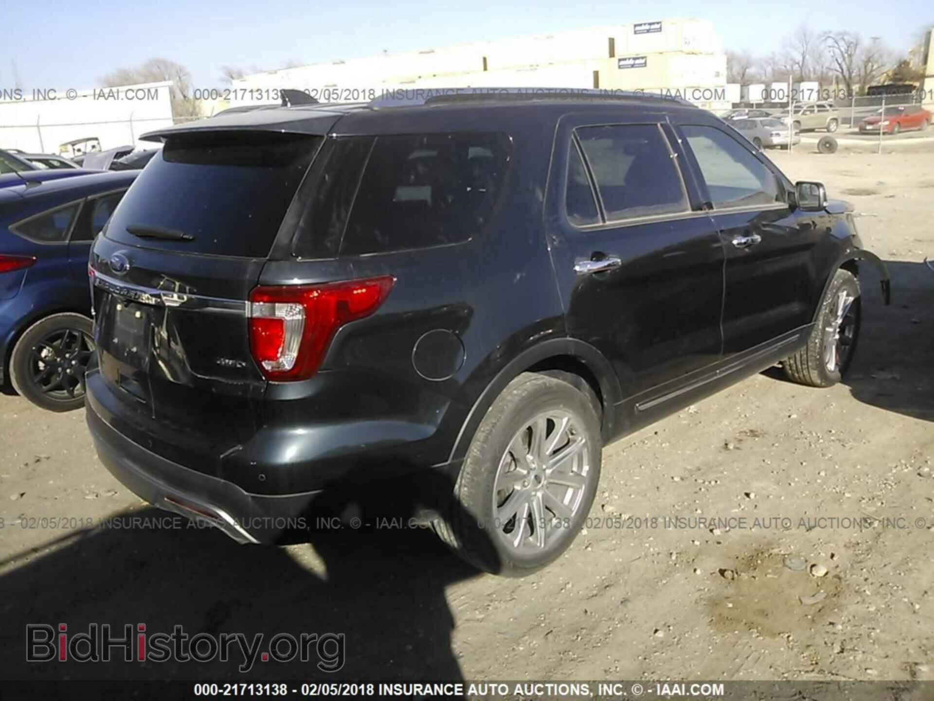 2017 Ford Explorer - VIN: 1FM5K8F83HGC93760 - Photo 4
