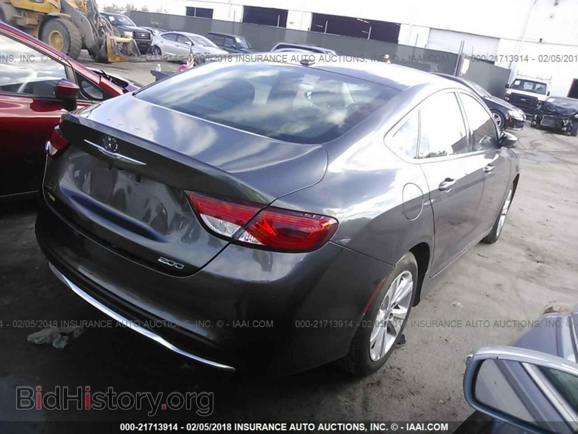 2015 Chrysler 200 - VIN: 1C3CCCAB7FN701964 - Photo 4