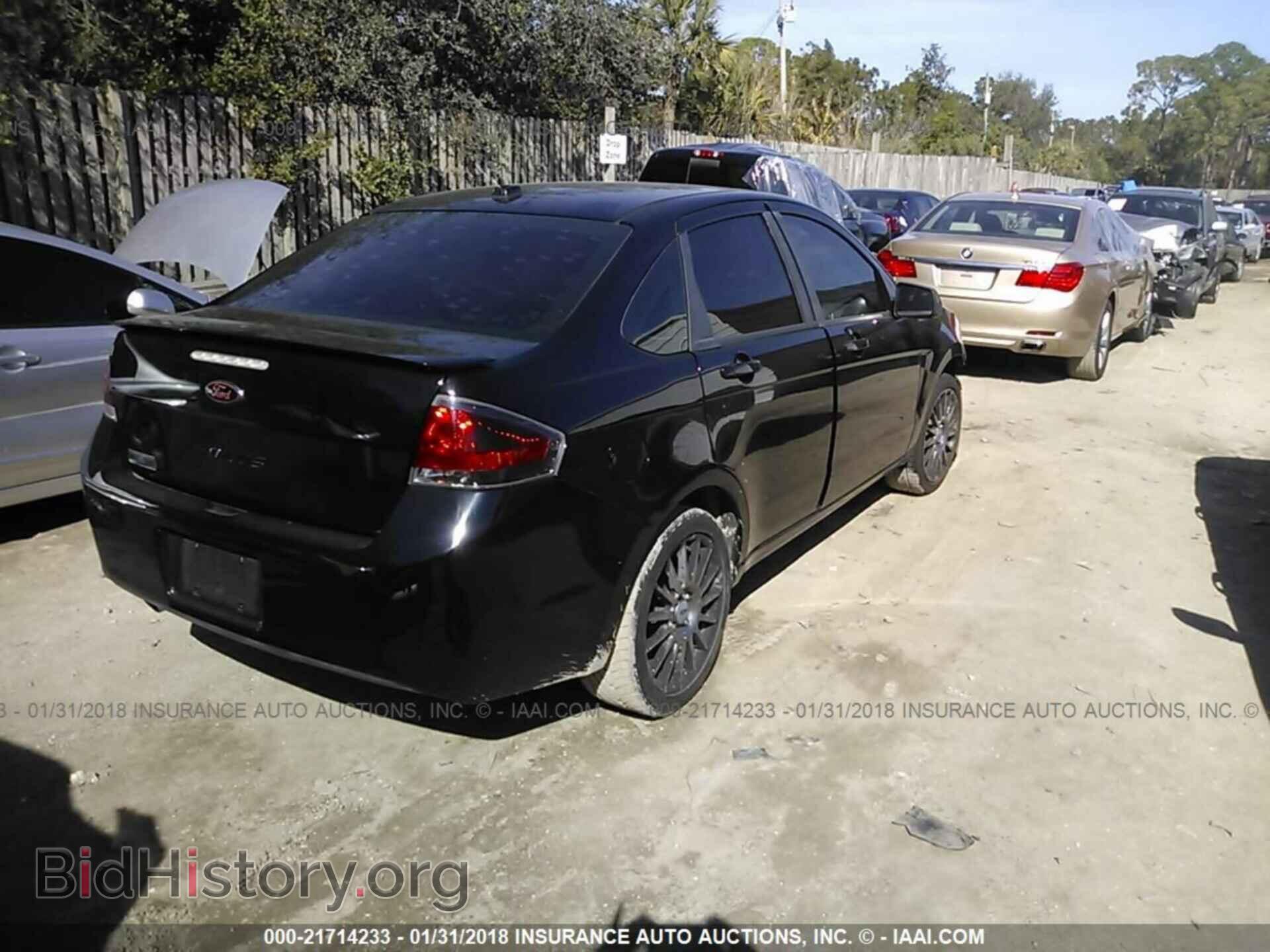 2011 Ford Focus - VIN: 1FAHP3GNXBW133033 - Фото 4