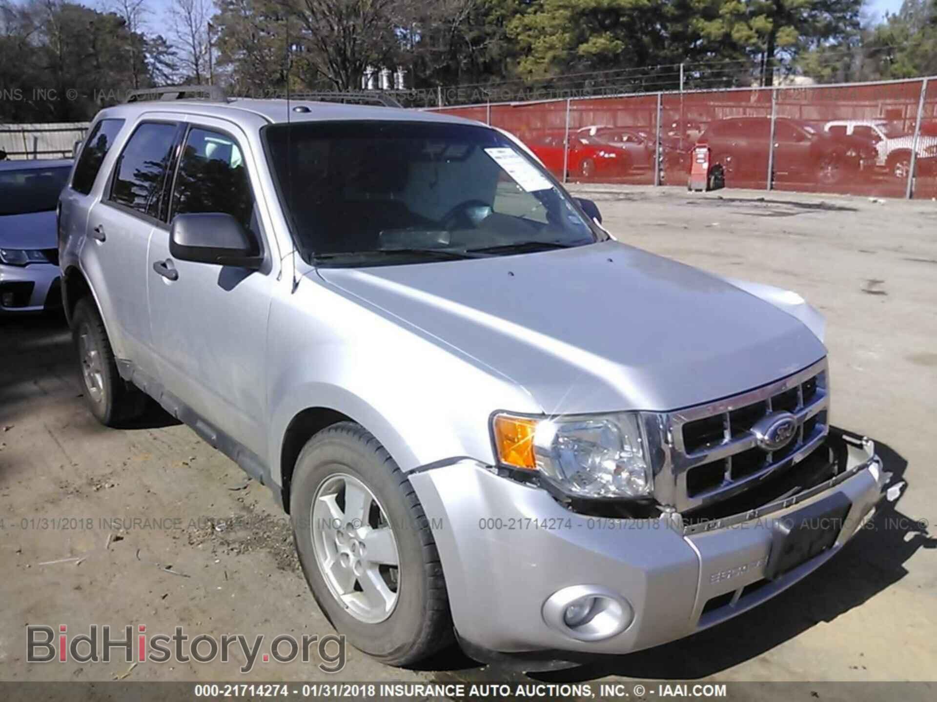 Photo 1FMCU0DG3CKA09417 - Ford Escape 2012