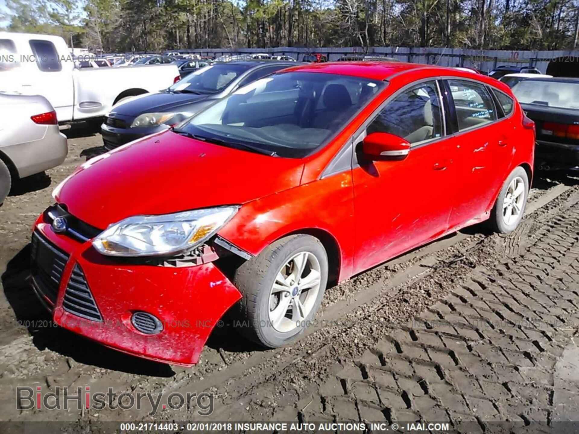 2014 Ford Focus - VIN: 1FADP3K25EL216323 - Photo 2