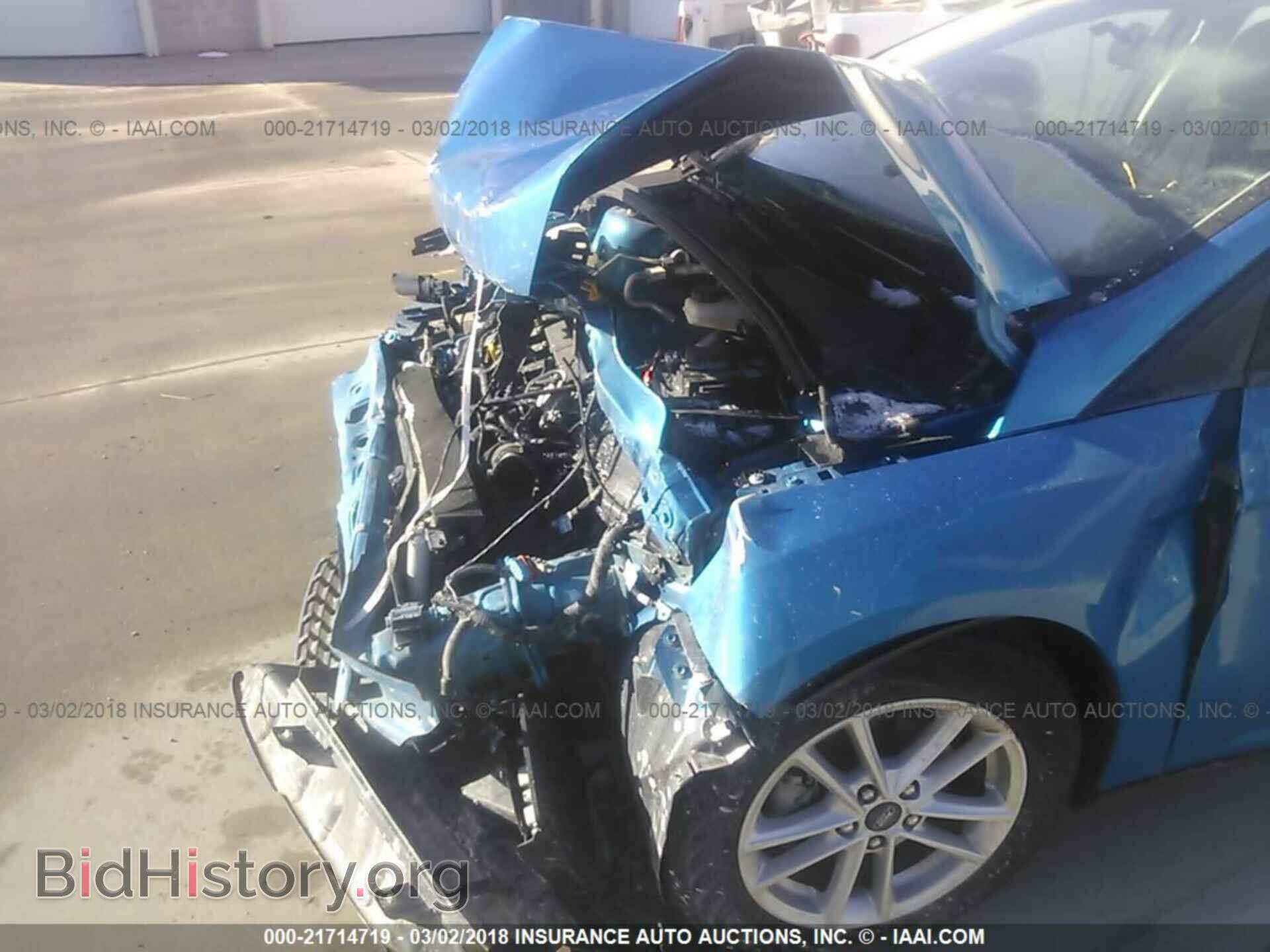 2017 Ford Focus - VIN: 1FADP3F24HL242992 - Photo 6
