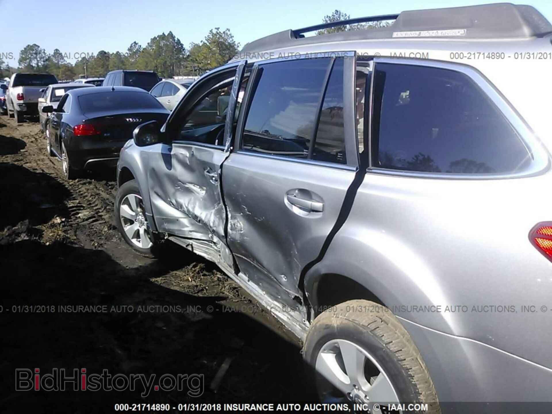 2011 Subaru Outback - VIN: 4S4BRBCC4B3323786 - Фото 6