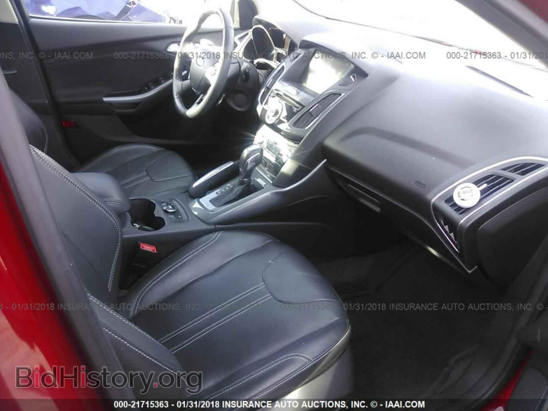 2012 Ford Focus - VIN: 1FAHP3N21CL300083 - Photo 5