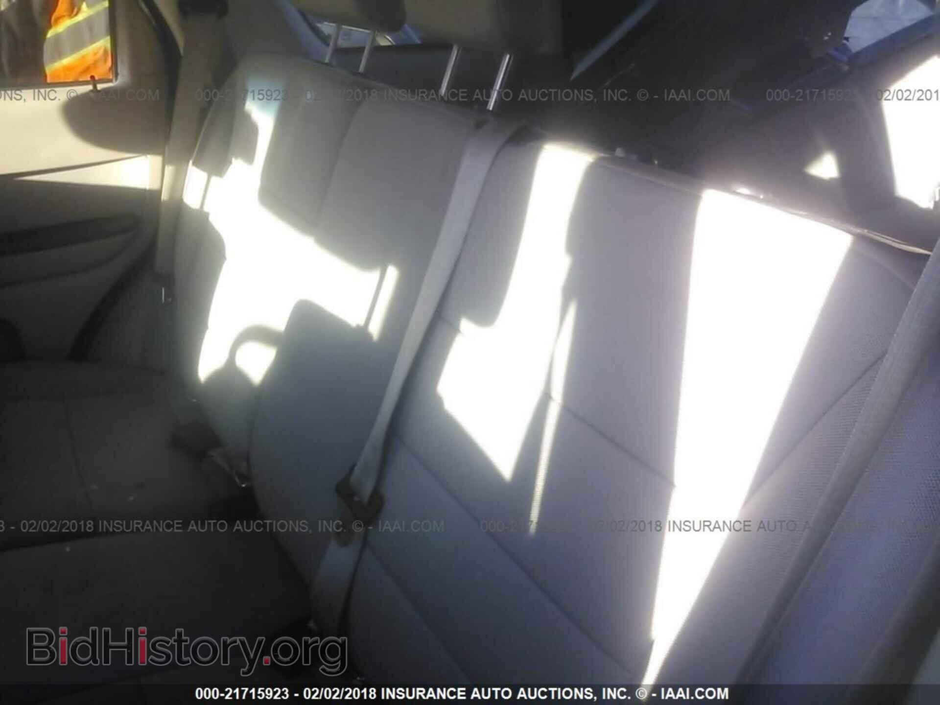 2011 Ford Escape - VIN: 1FMCU0D77BKA63253 - Photo 8
