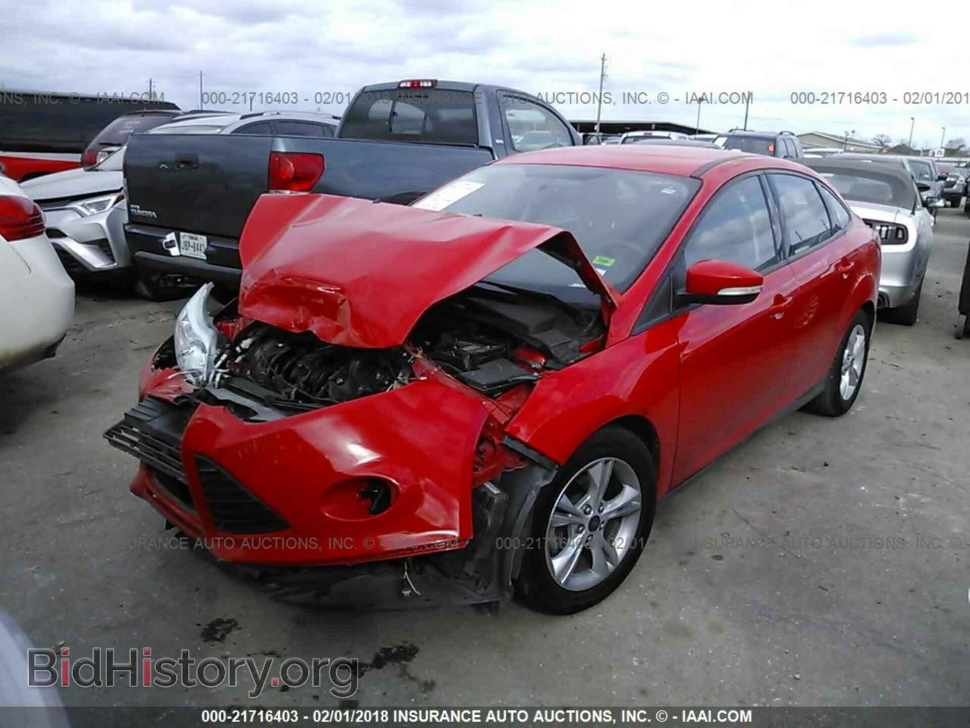 2014 Ford Focus - VIN: 1FADP3F2XEL277810 - Фото 2
