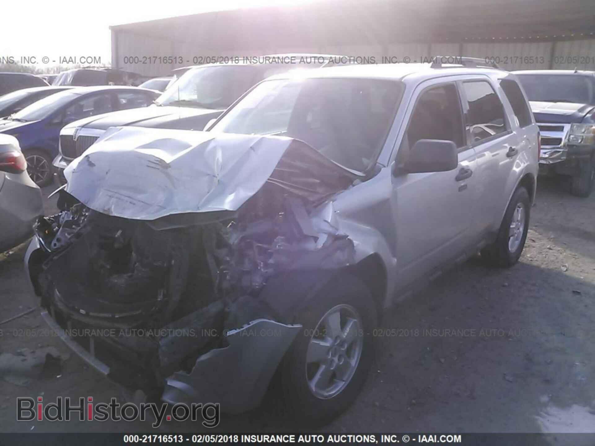 2012 Ford Escape - VIN: 1FMCU9DG1CKB56176 - Фото 2