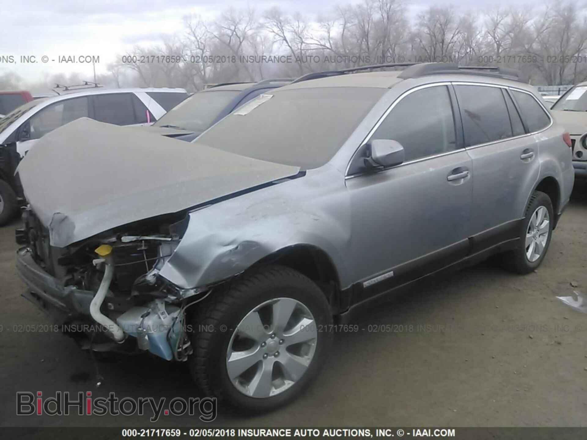 2011 Subaru Outback - VIN: 4S4BRBKC0B3369889 - Фото 2
