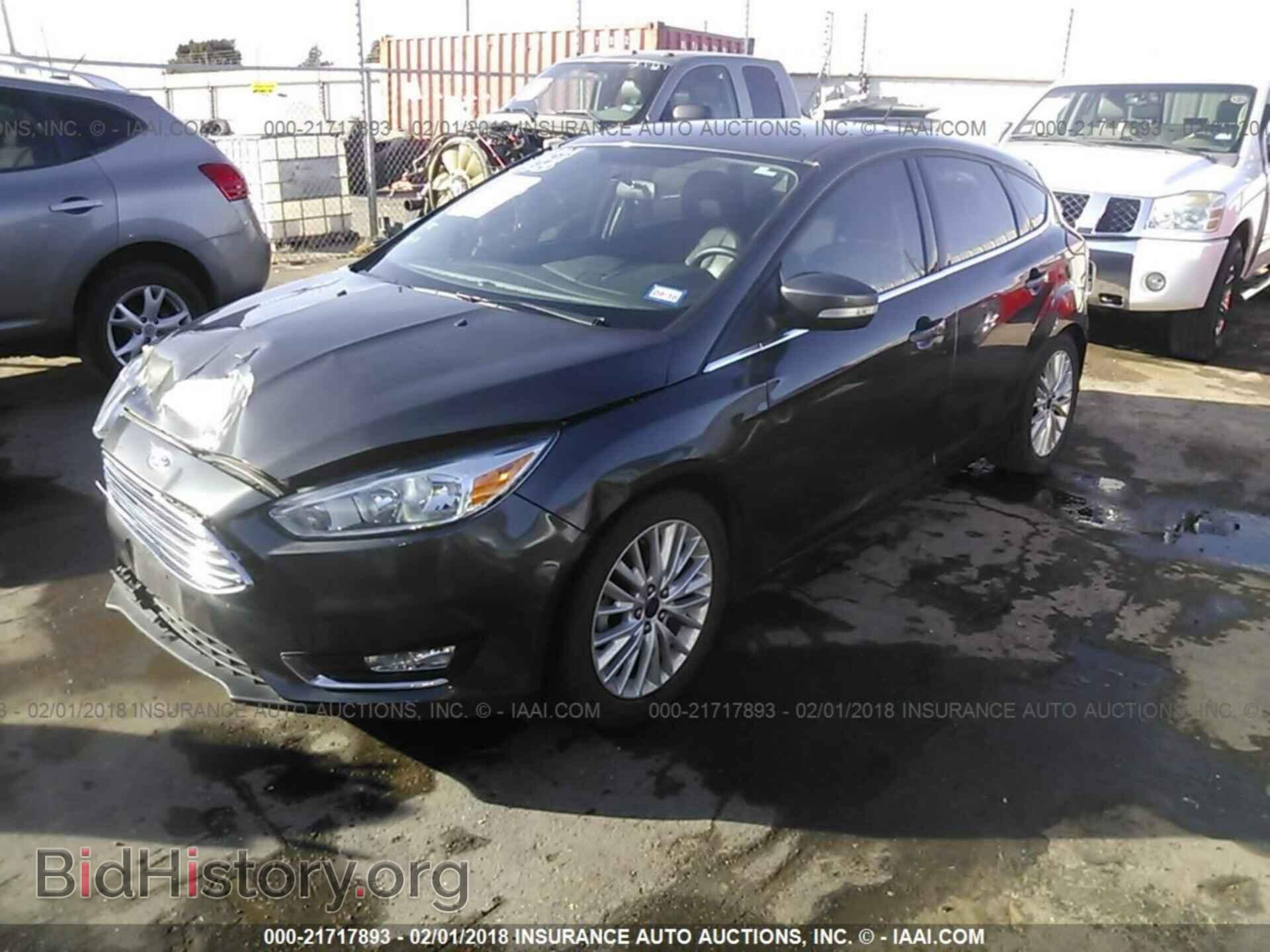 2015 Ford Focus - VIN: 1FADP3N28FL240435 - Photo 2