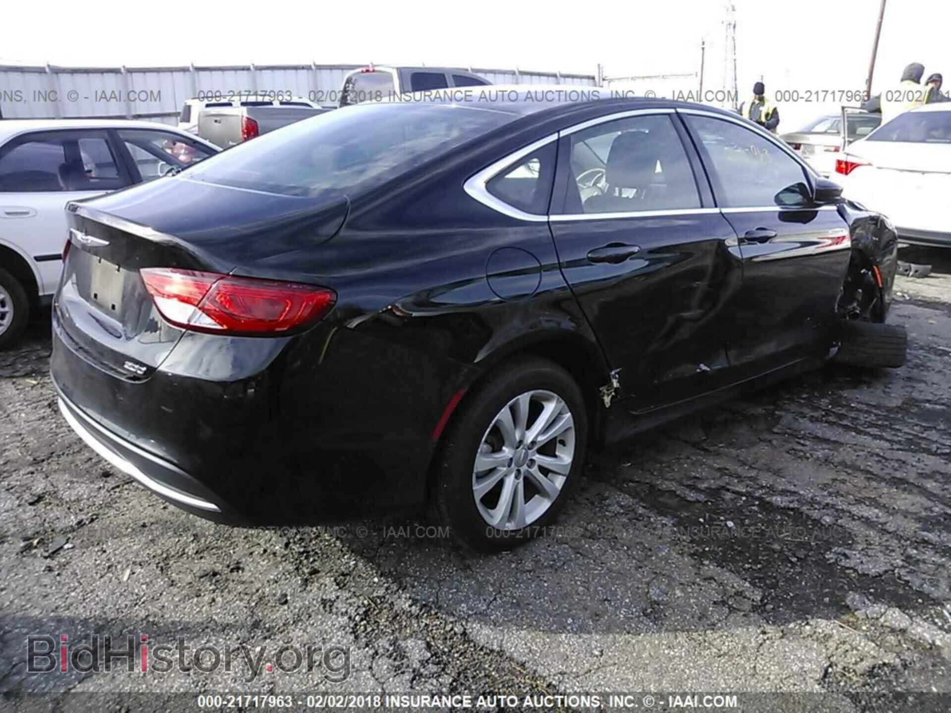 2015 Chrysler 200 - VIN: 1C3CCCAB9FN712397 - Photo 4
