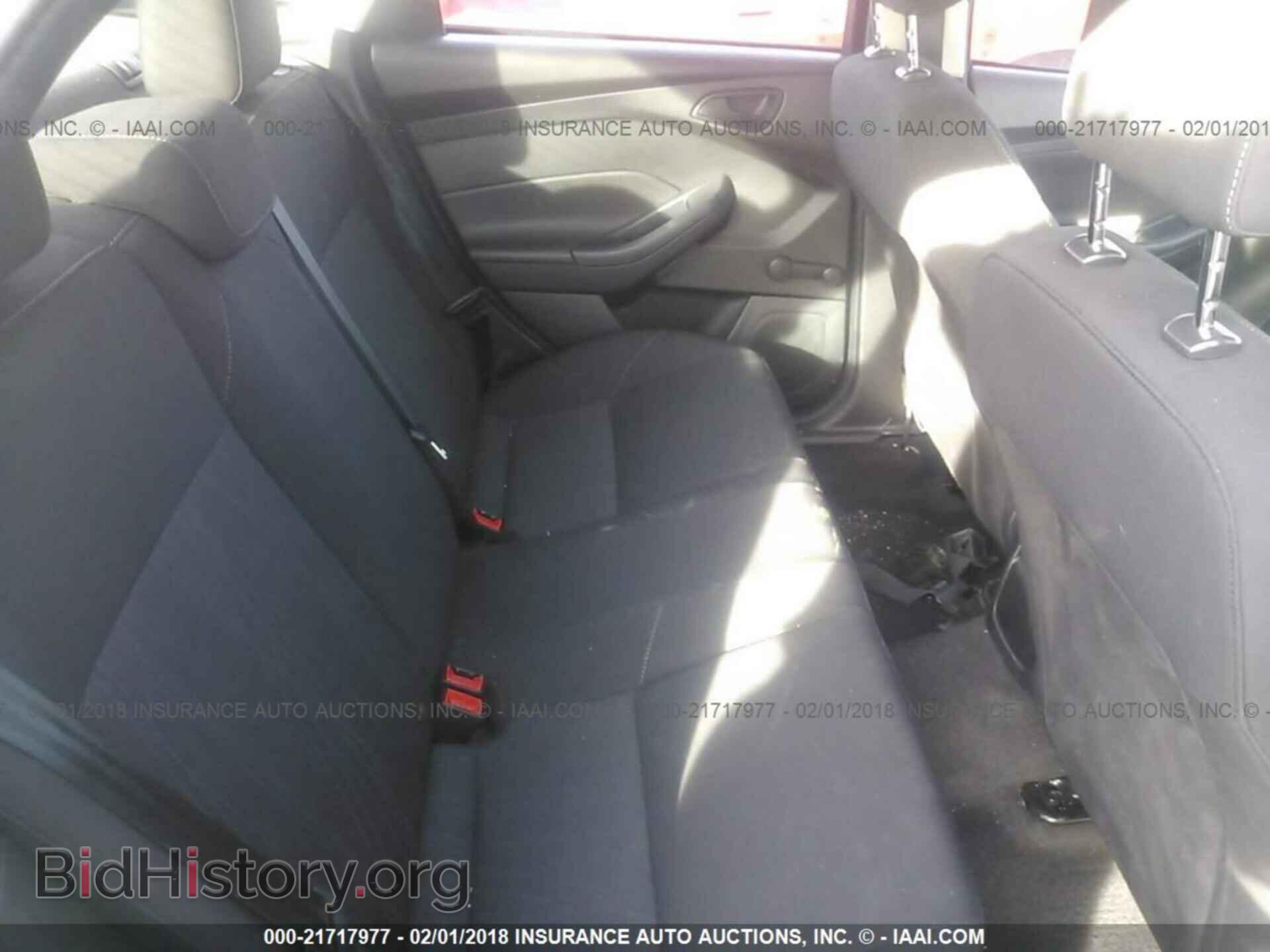 2016 Ford Focus - VIN: 1FADP3E2XGL360464 - Фото 8