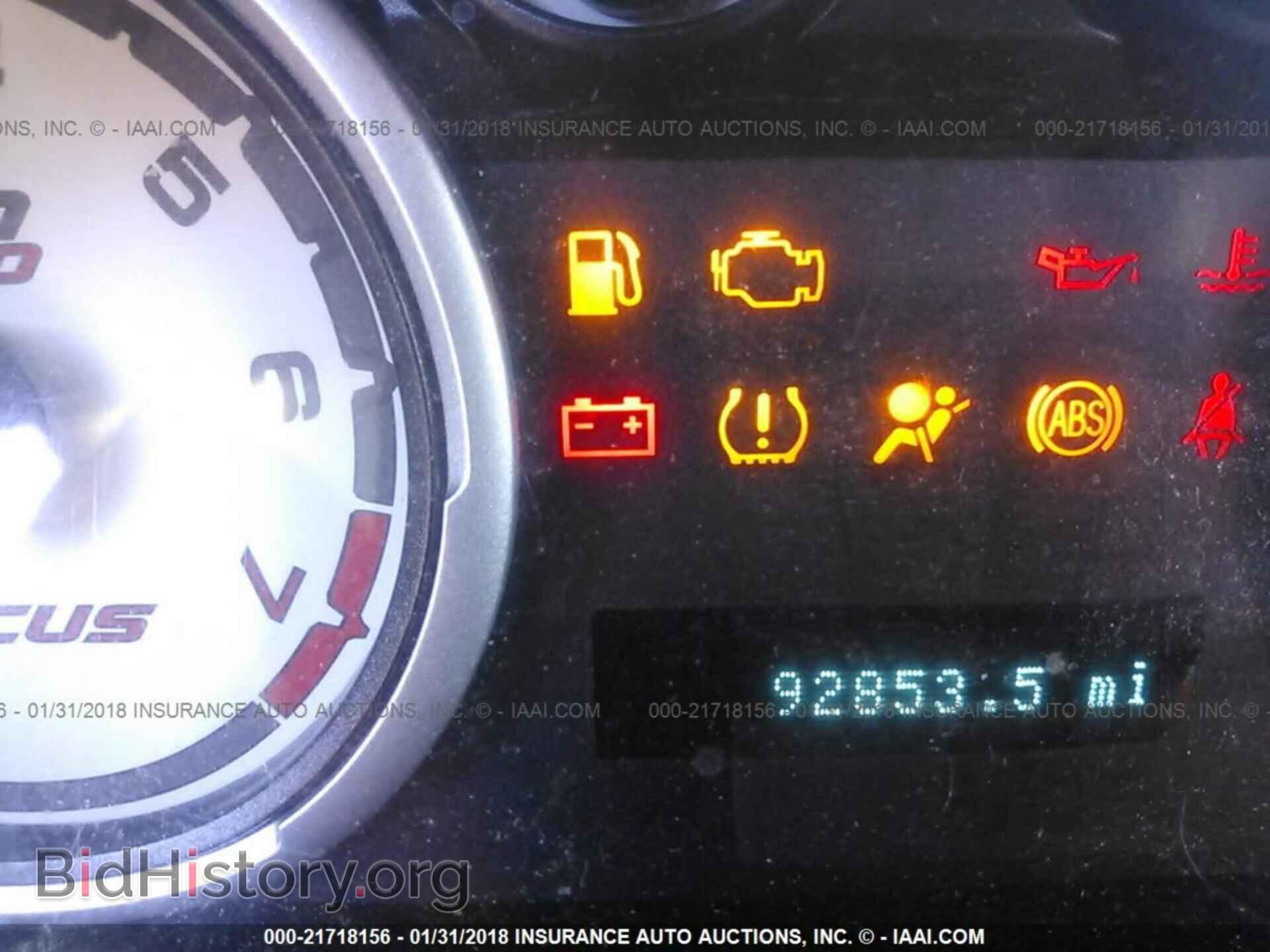 2011 Ford Focus - VIN: 1FAHP3GN5BW202064 - Photo 7
