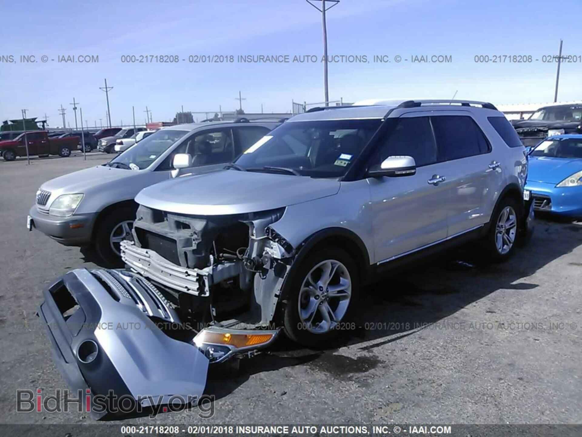 2011 Ford Explorer - VIN: 1FMHK7F86BGA12632 - Фото 2