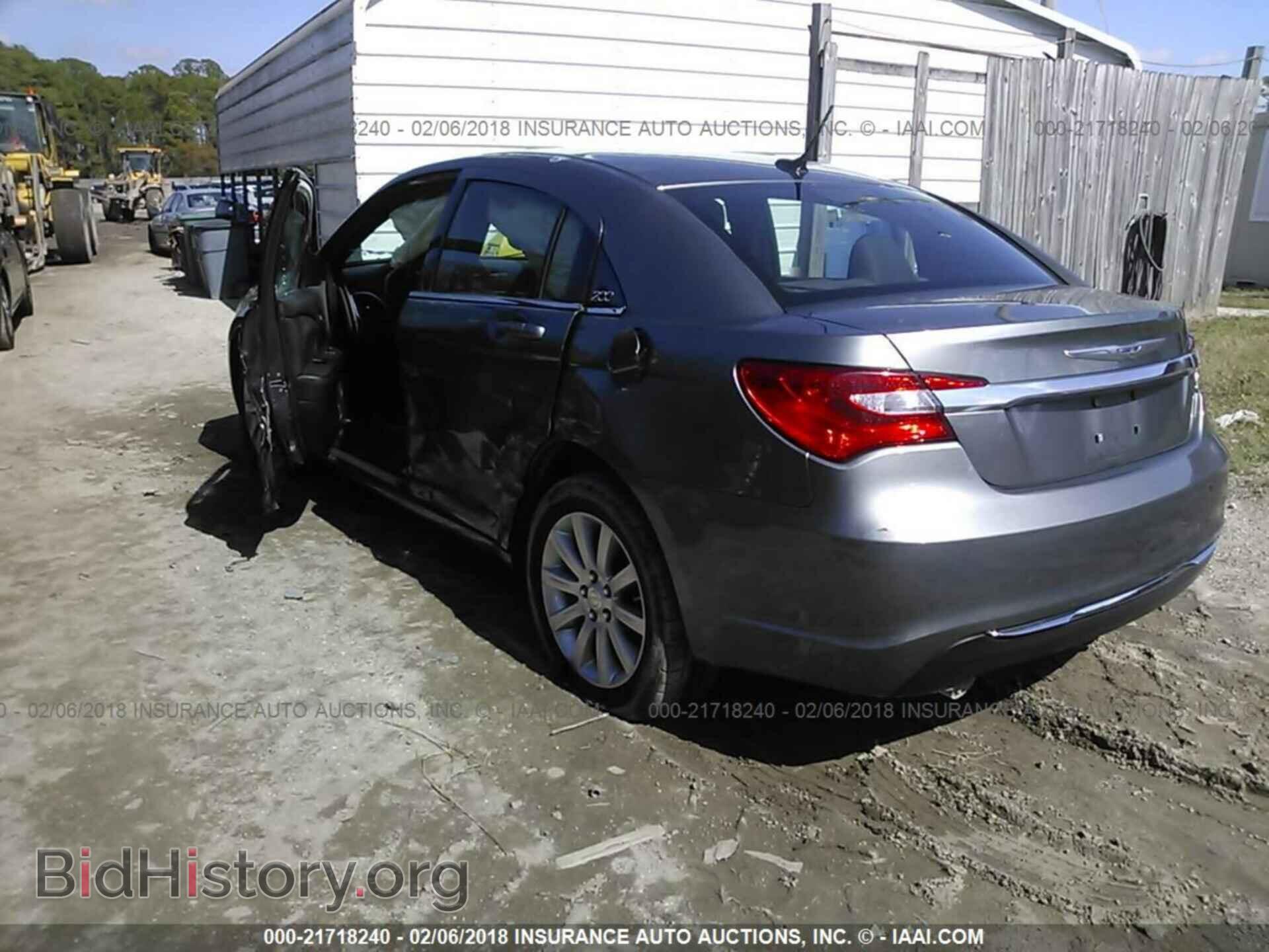 2012 Chrysler 200 - VIN: 1C3CCBBG4CN180170 - Фото 3