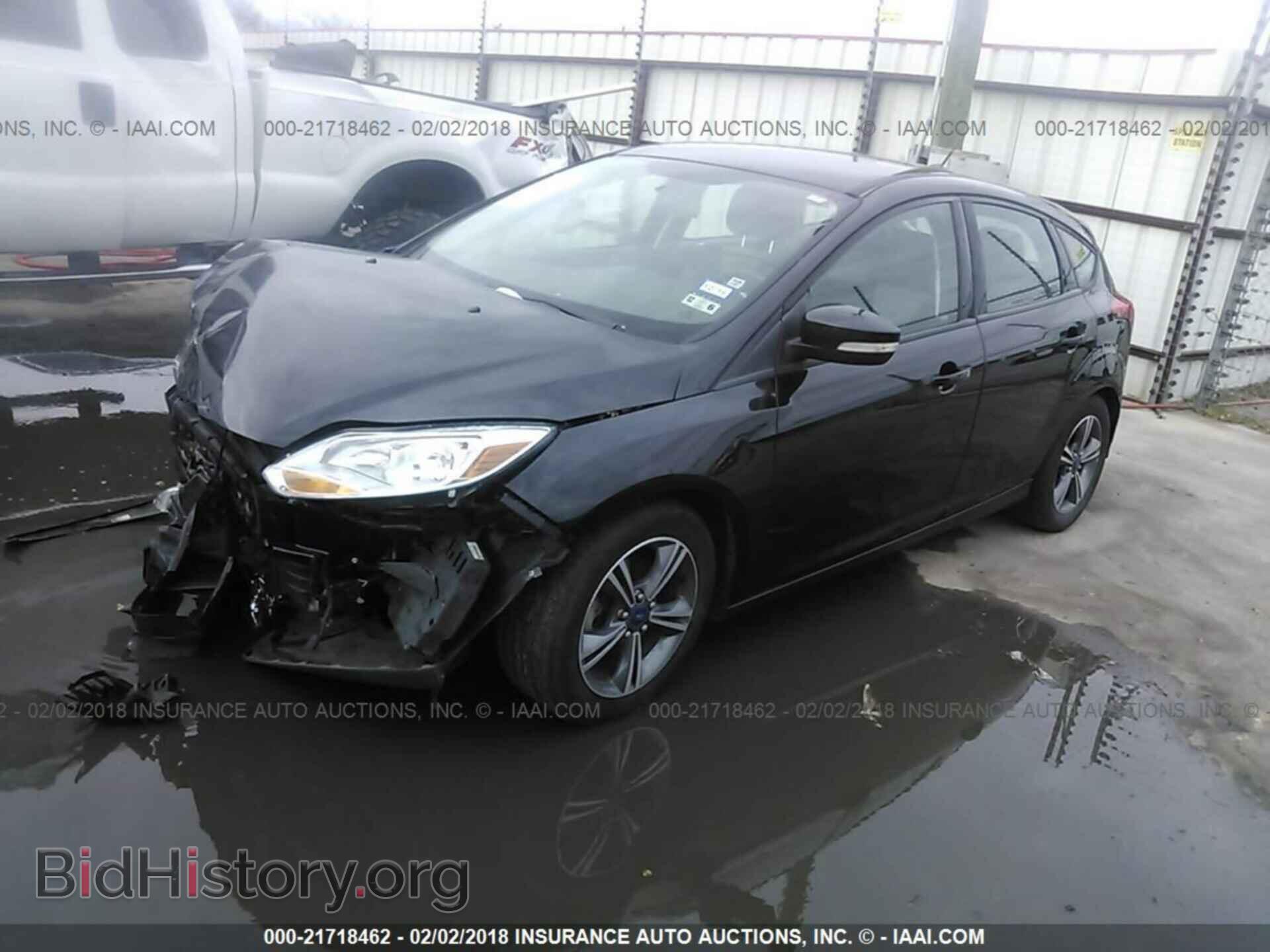 2014 Ford Focus - VIN: 1FADP3K25EL451742 - Photo 2